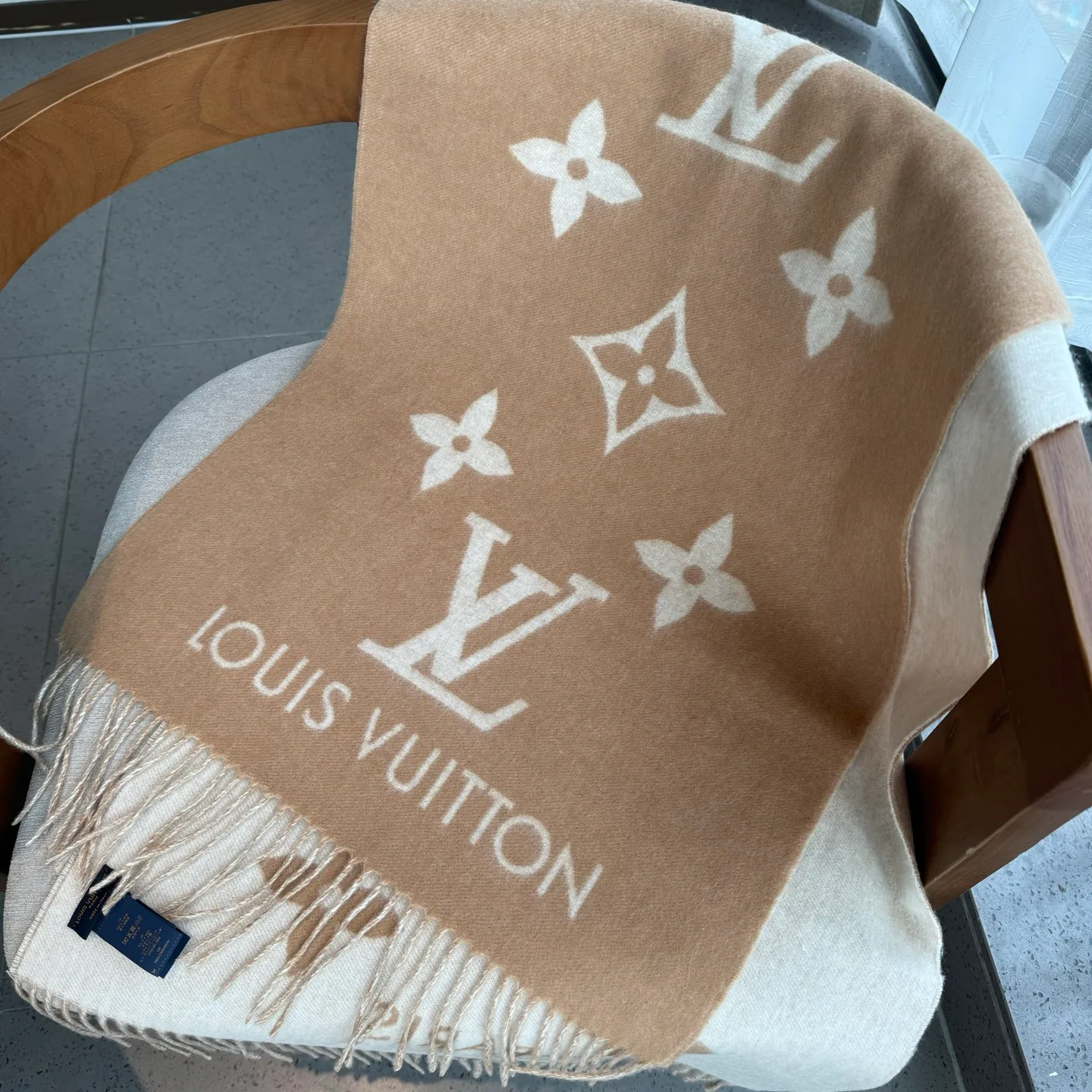 Шарфы Louis Vuitton 6086094
