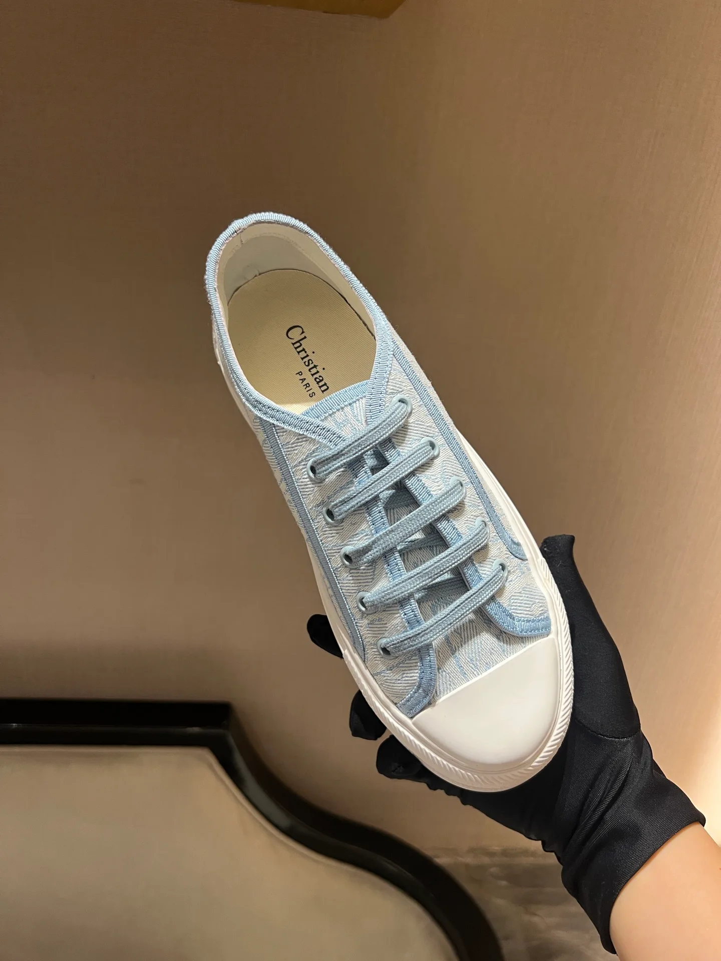Кроссовки Женские Christian Dior 18020288