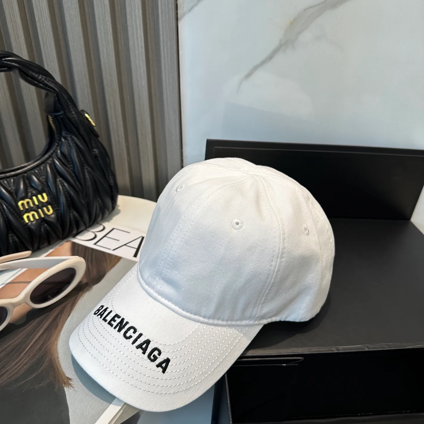 Головные Уборы Balenciaga 336850