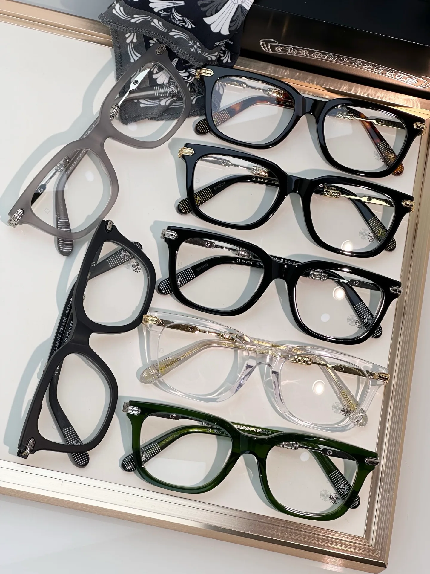 Очки Chrome Hearts 18398436