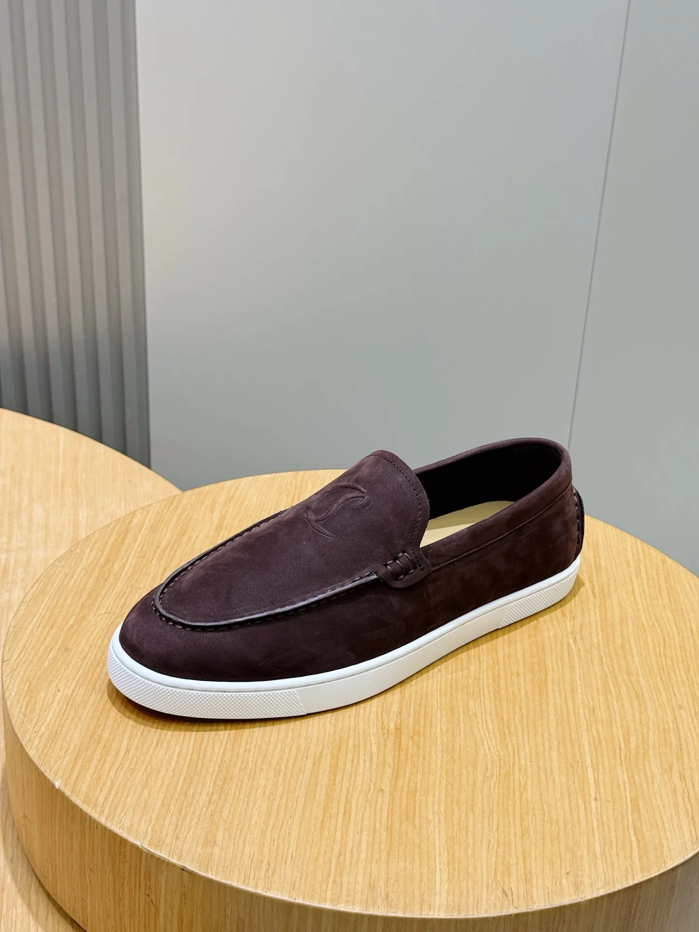 Лоферы И Туфли Мужские Christian Louboutin 19000108