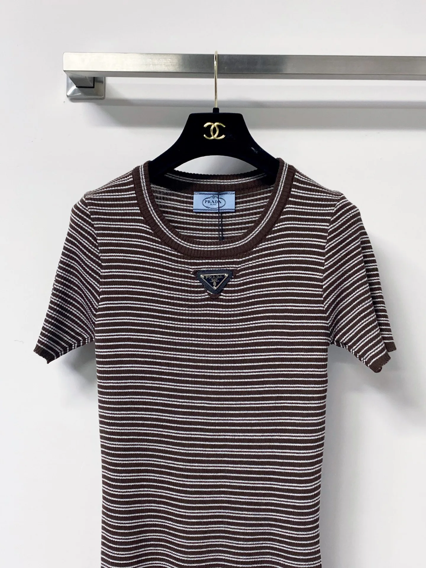 Футболки Женские Prada 17423884