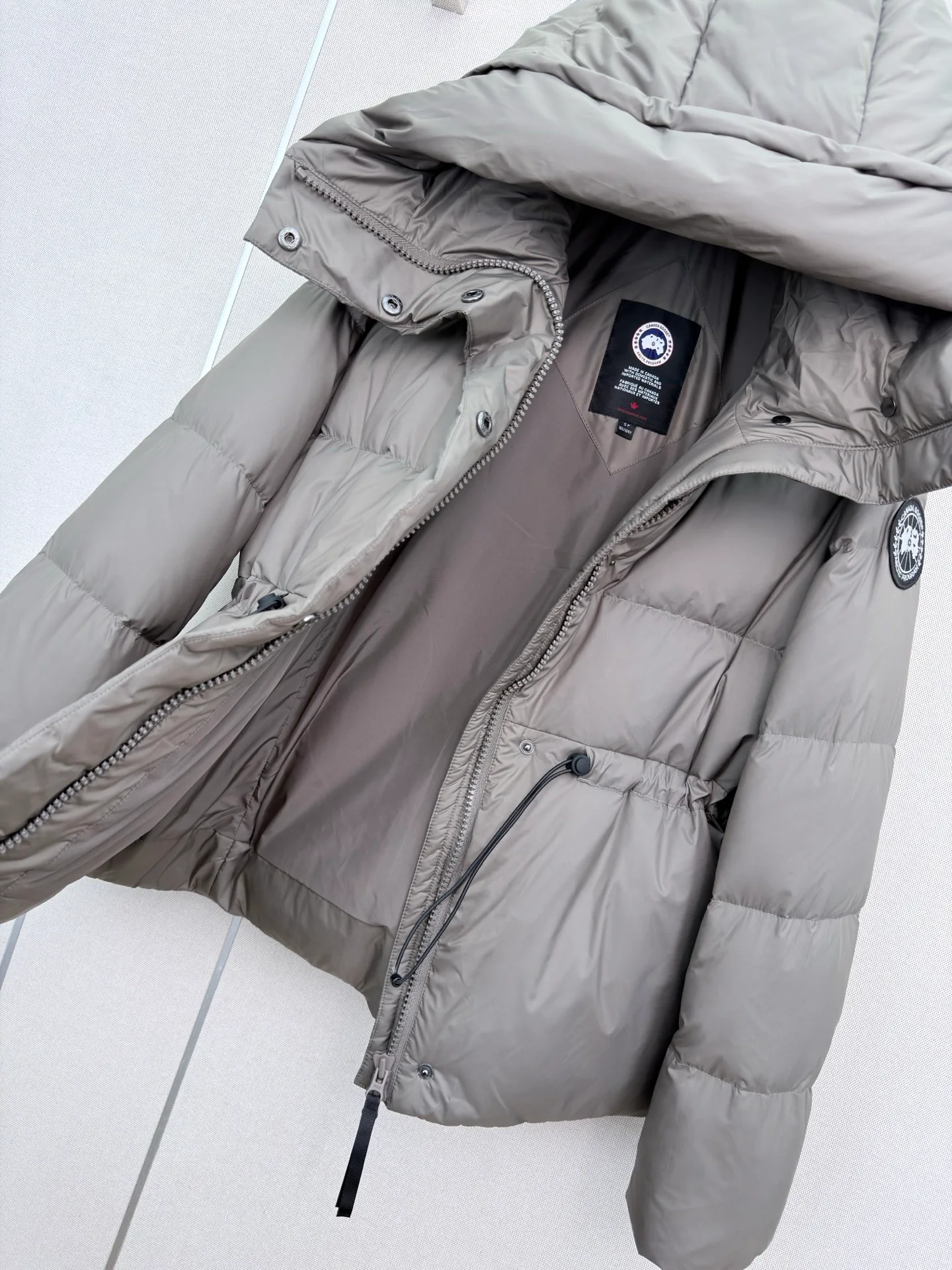 Куртки И Пуховики Женские Canada Goose 19145834