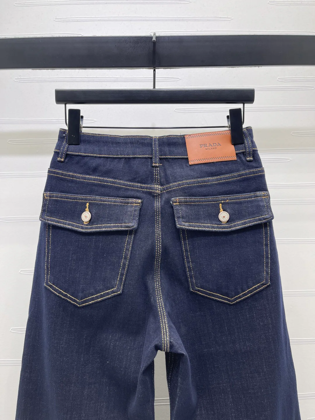 Джинсы Женские Prada 13136511