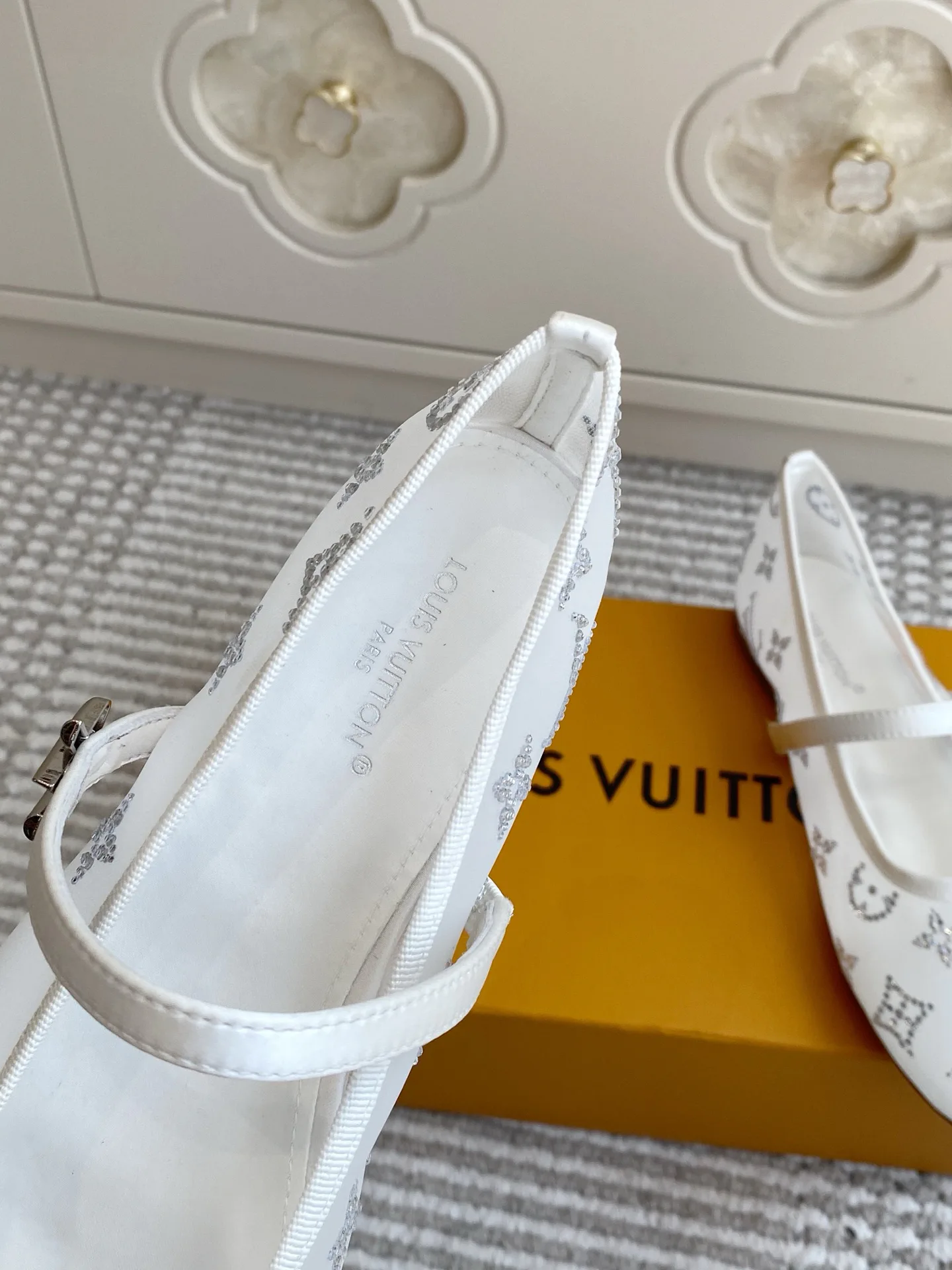 Балетки Женские Louis Vuitton 18135116