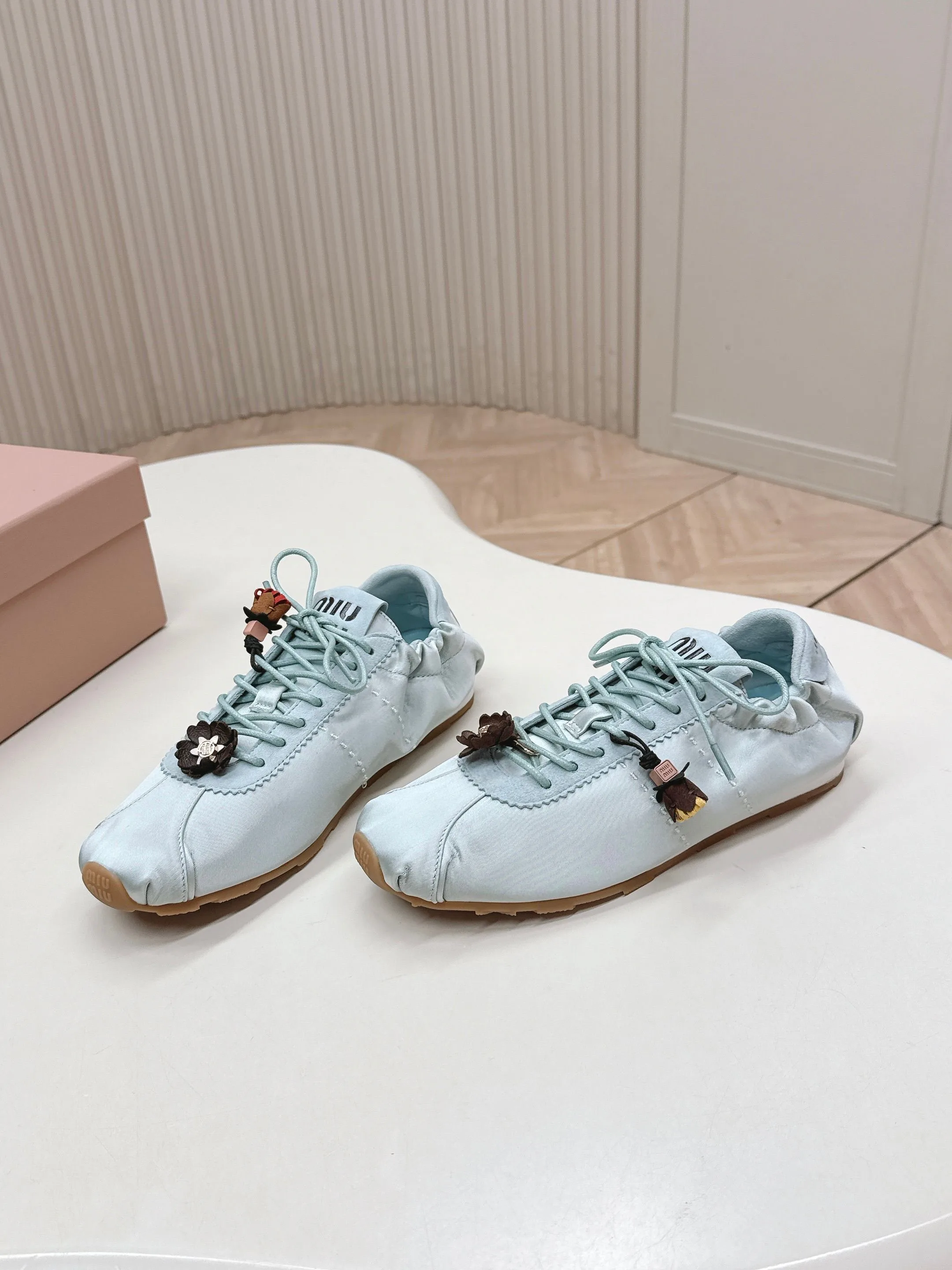 Кроссовки Женские Miu Miu 1874648