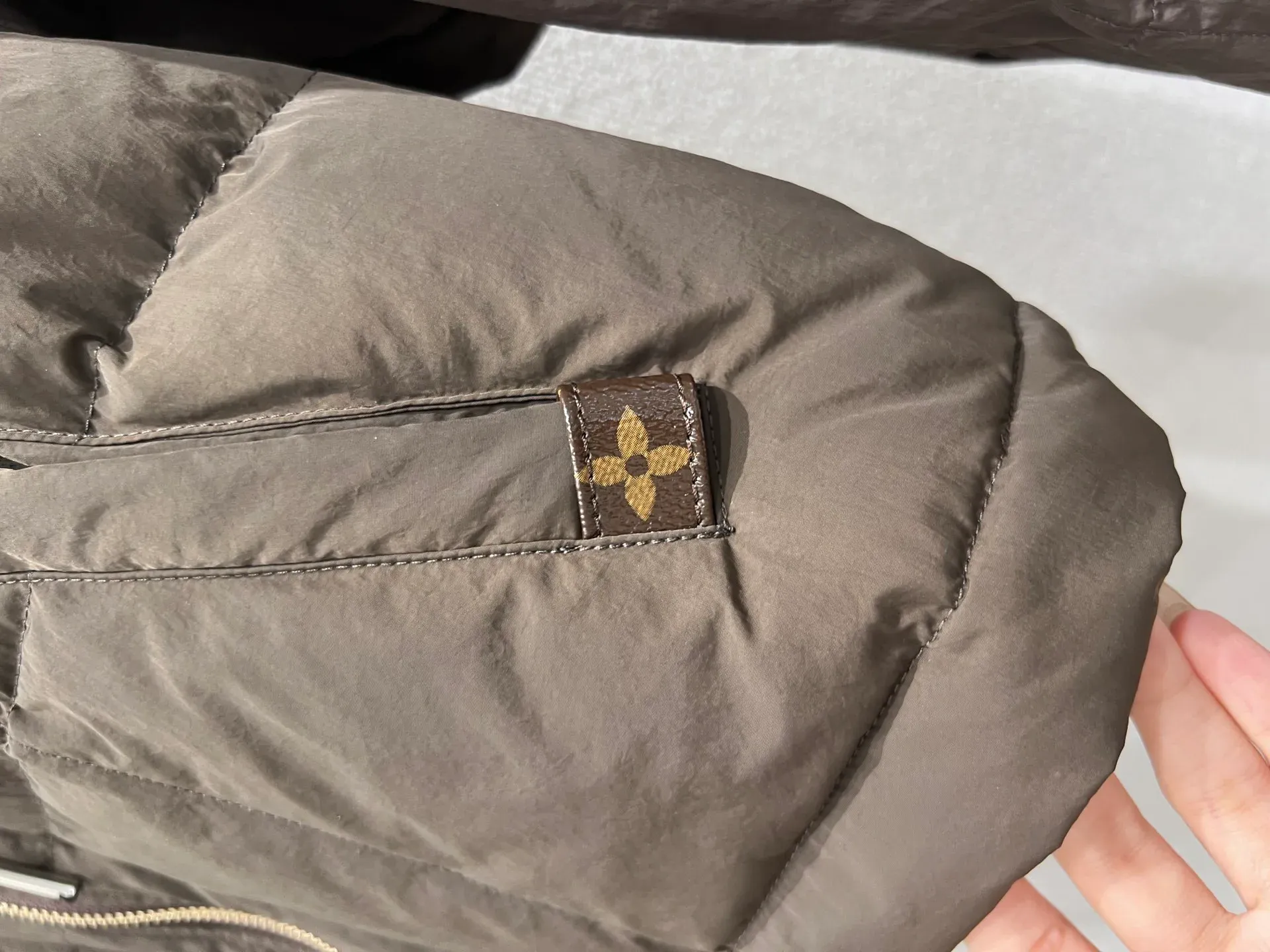 Куртки И Пуховики Женские Louis Vuitton 505105