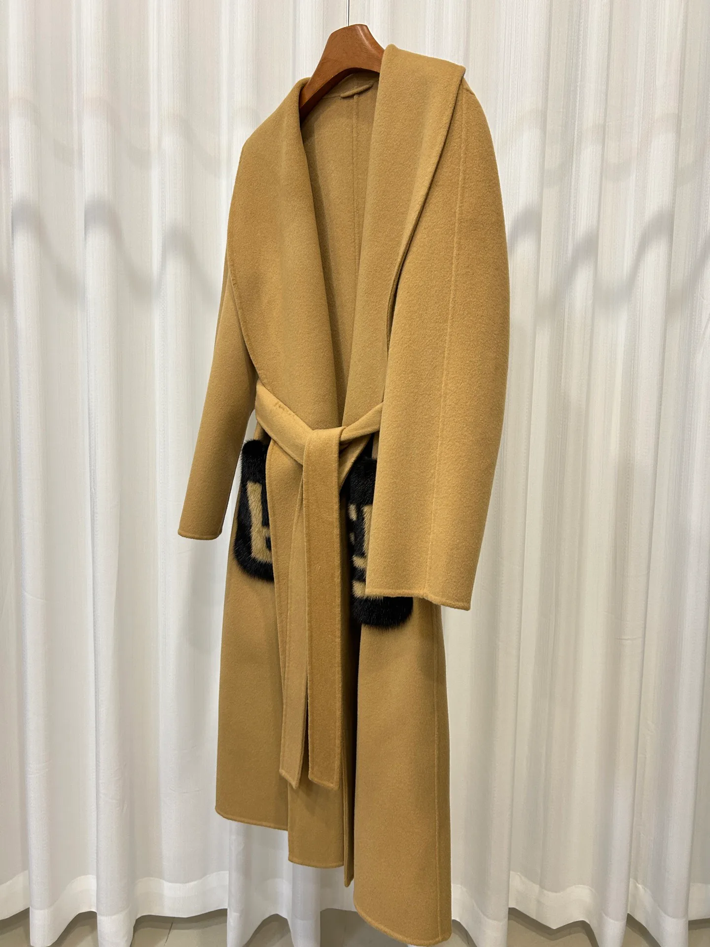 Пальто Женские Fendi 18888108