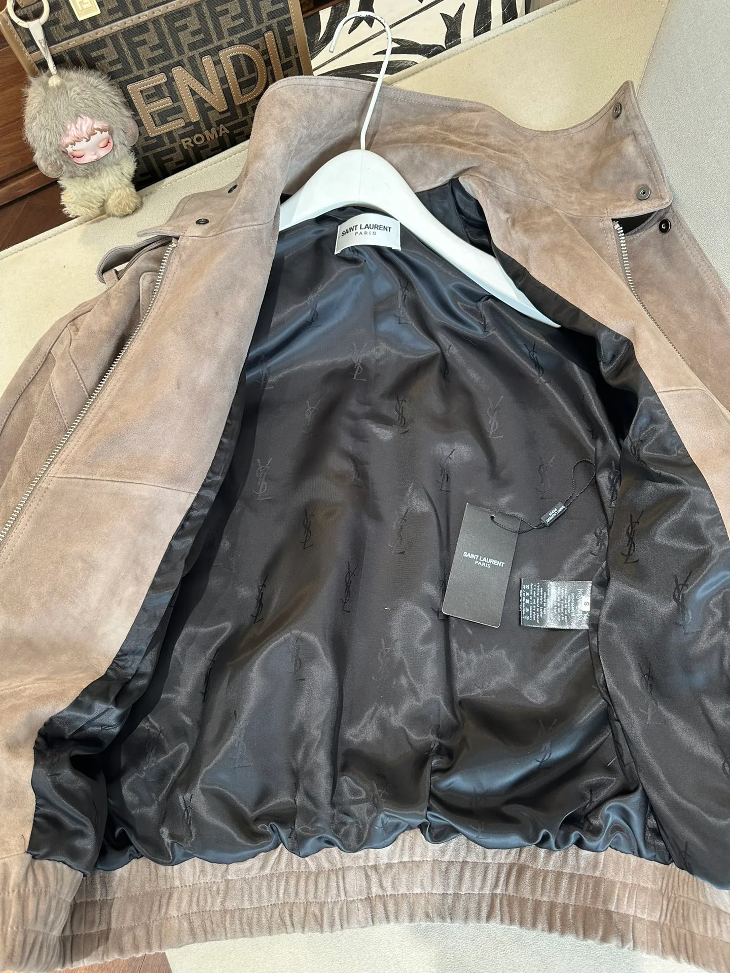 Куртки И Пуховики Женские Saint Laurent 989314