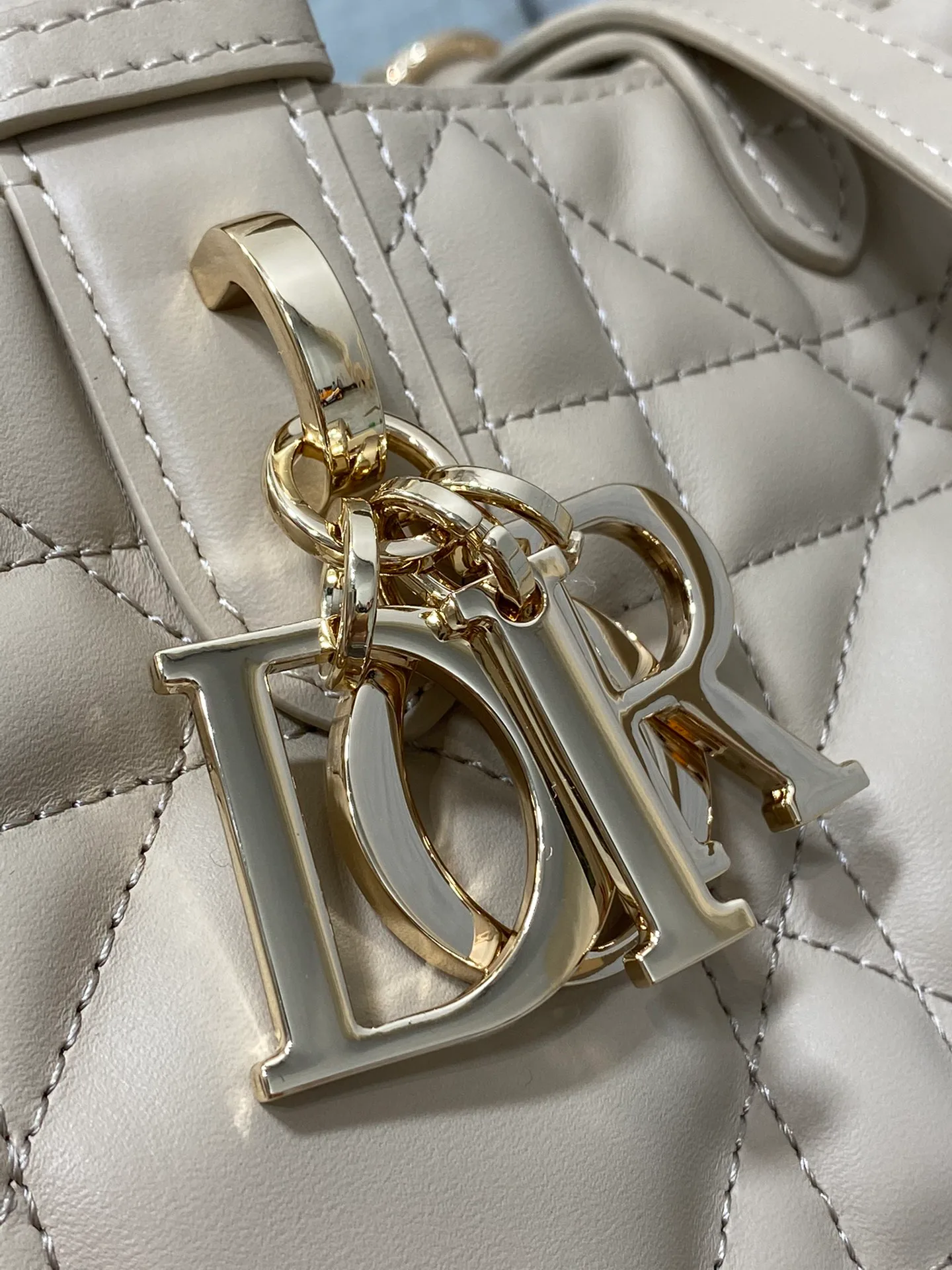 Классические Сумки Женские Christian Dior 11562717