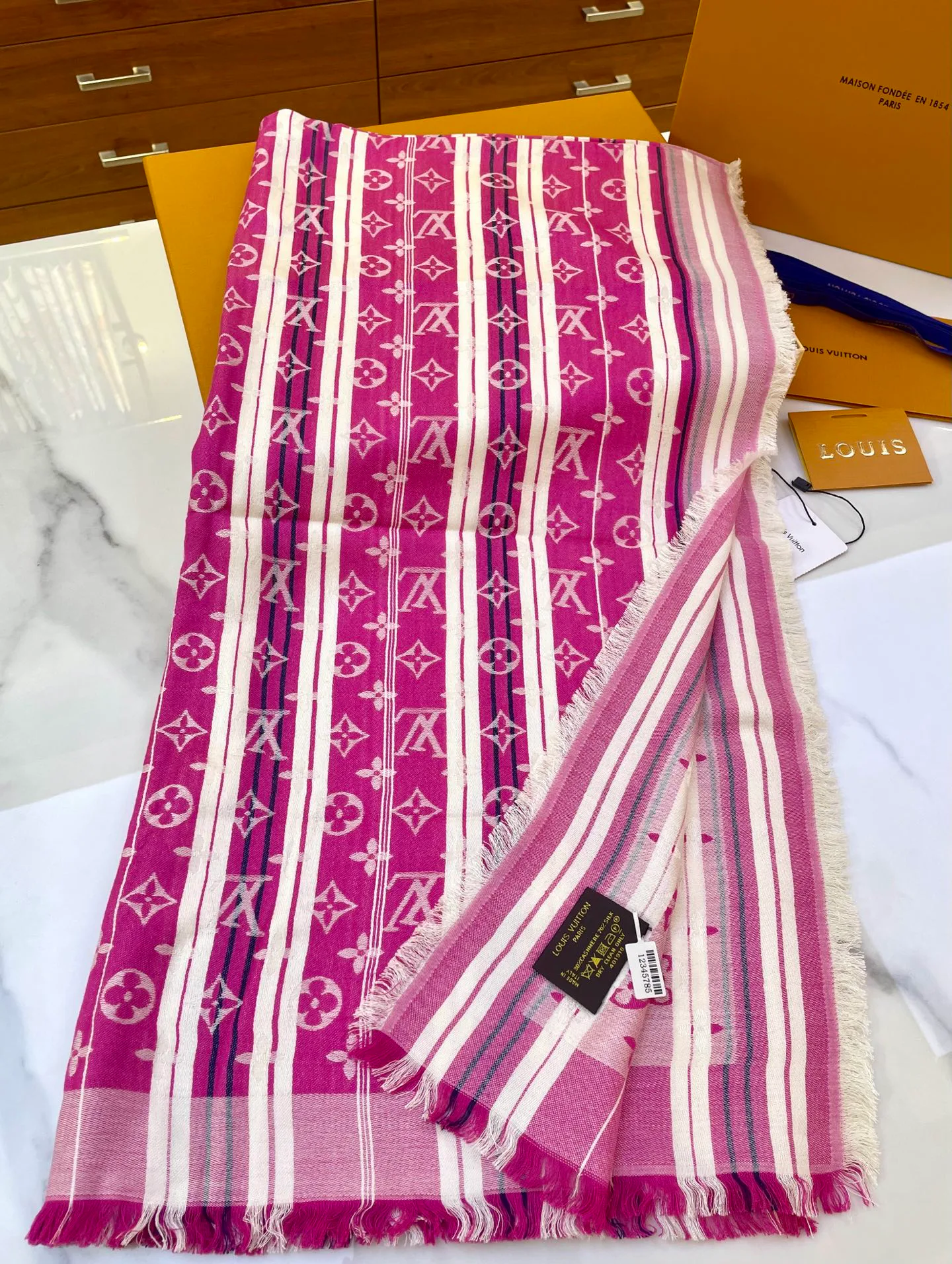 Шарфы Louis Vuitton 4874461