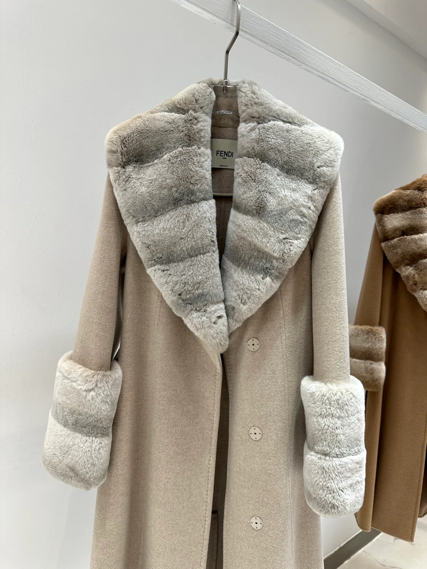Пальто Женские Fendi 17933231