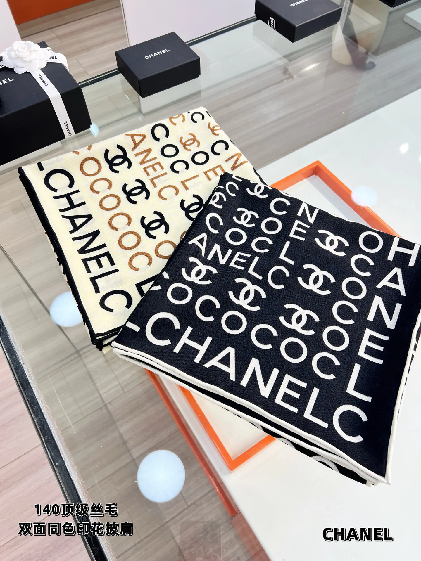 Платки Chanel 18093547