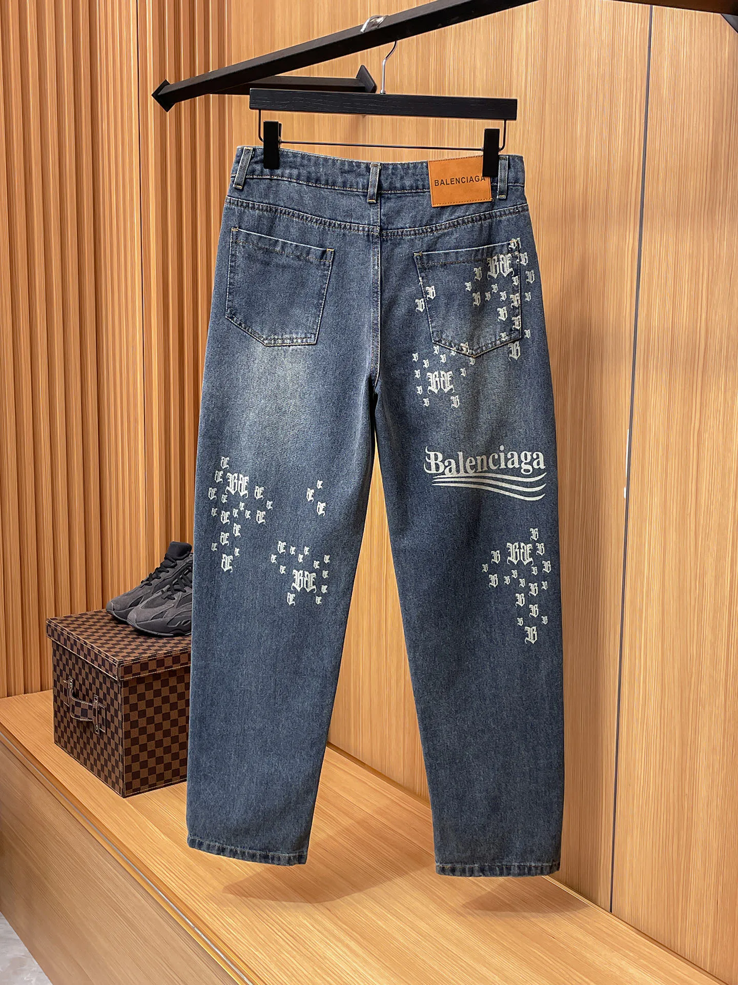 Джинсы Мужские Balenciaga 17037291