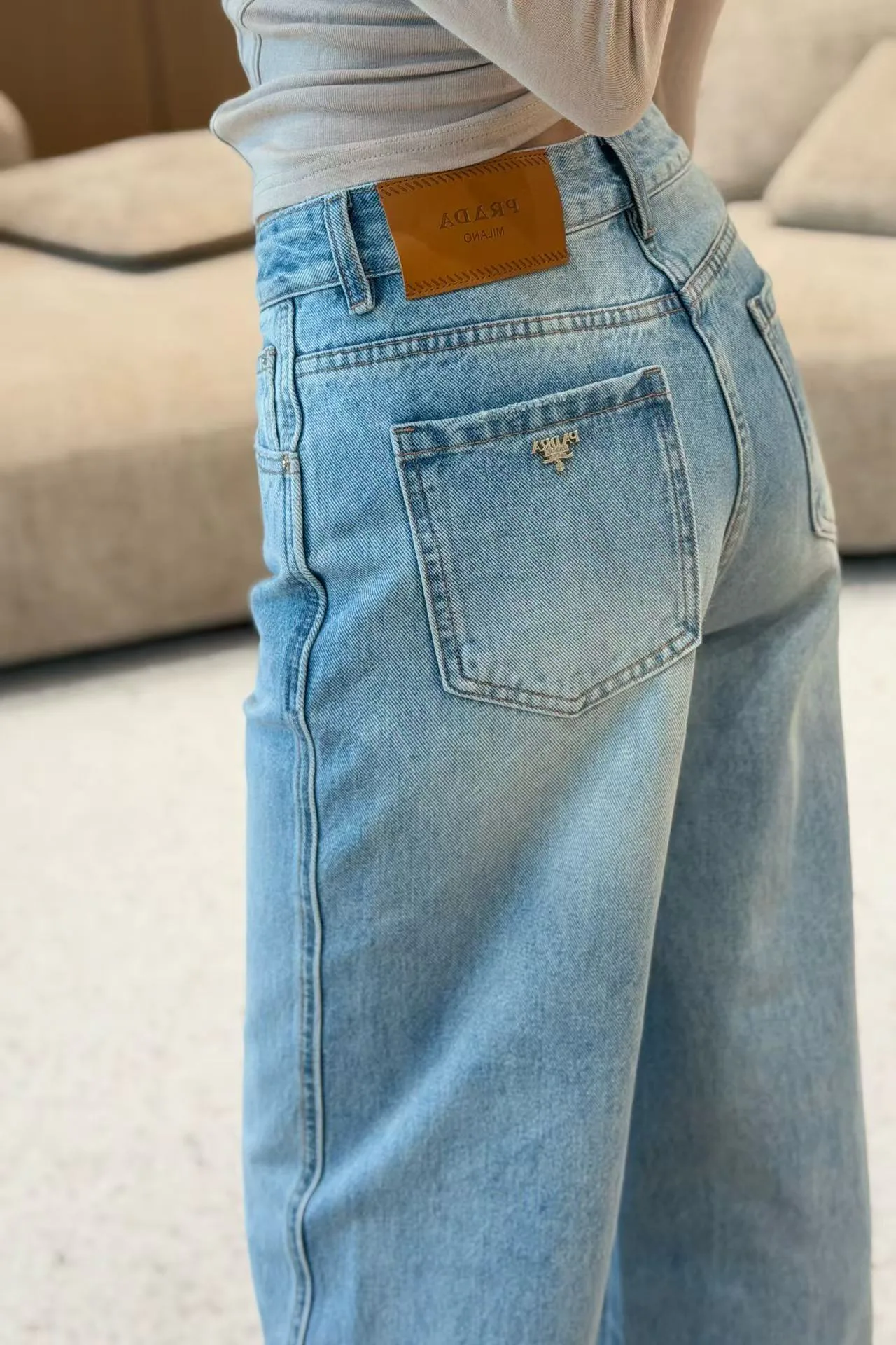 Джинсы Женские Prada 11417174