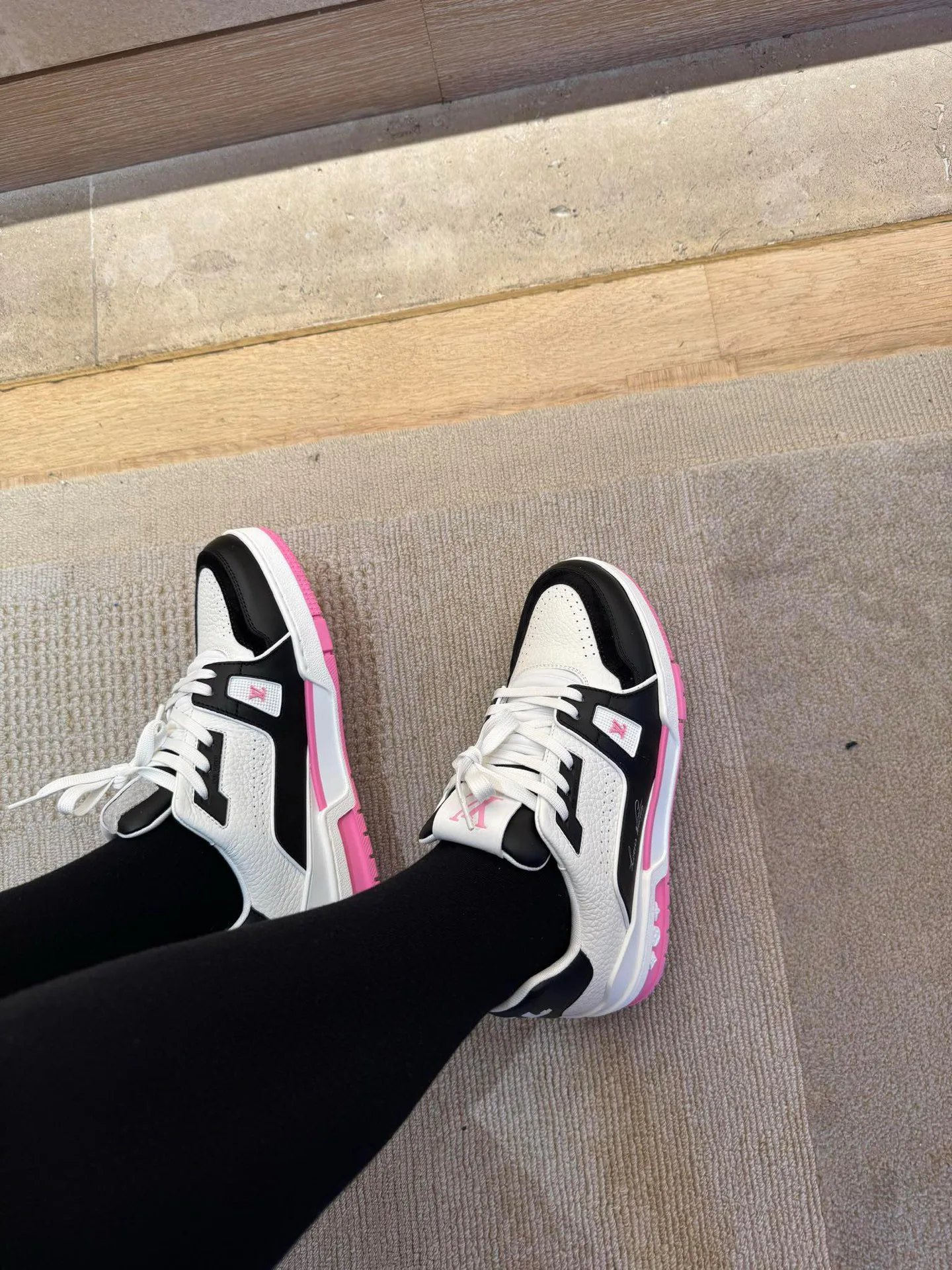 Кроссовки Женские Louis Vuitton 20287