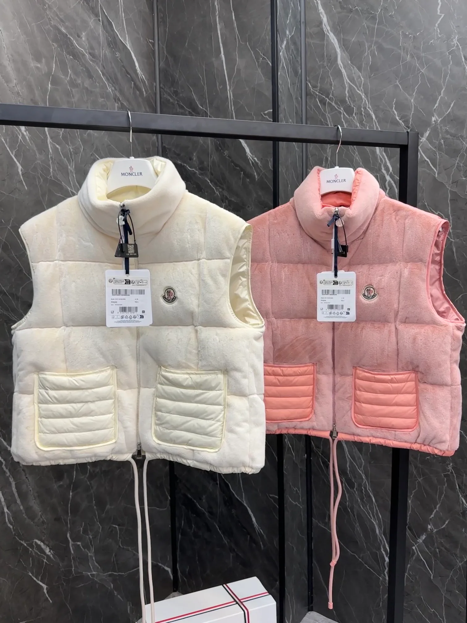 Жилеты Женские Moncler 19204226