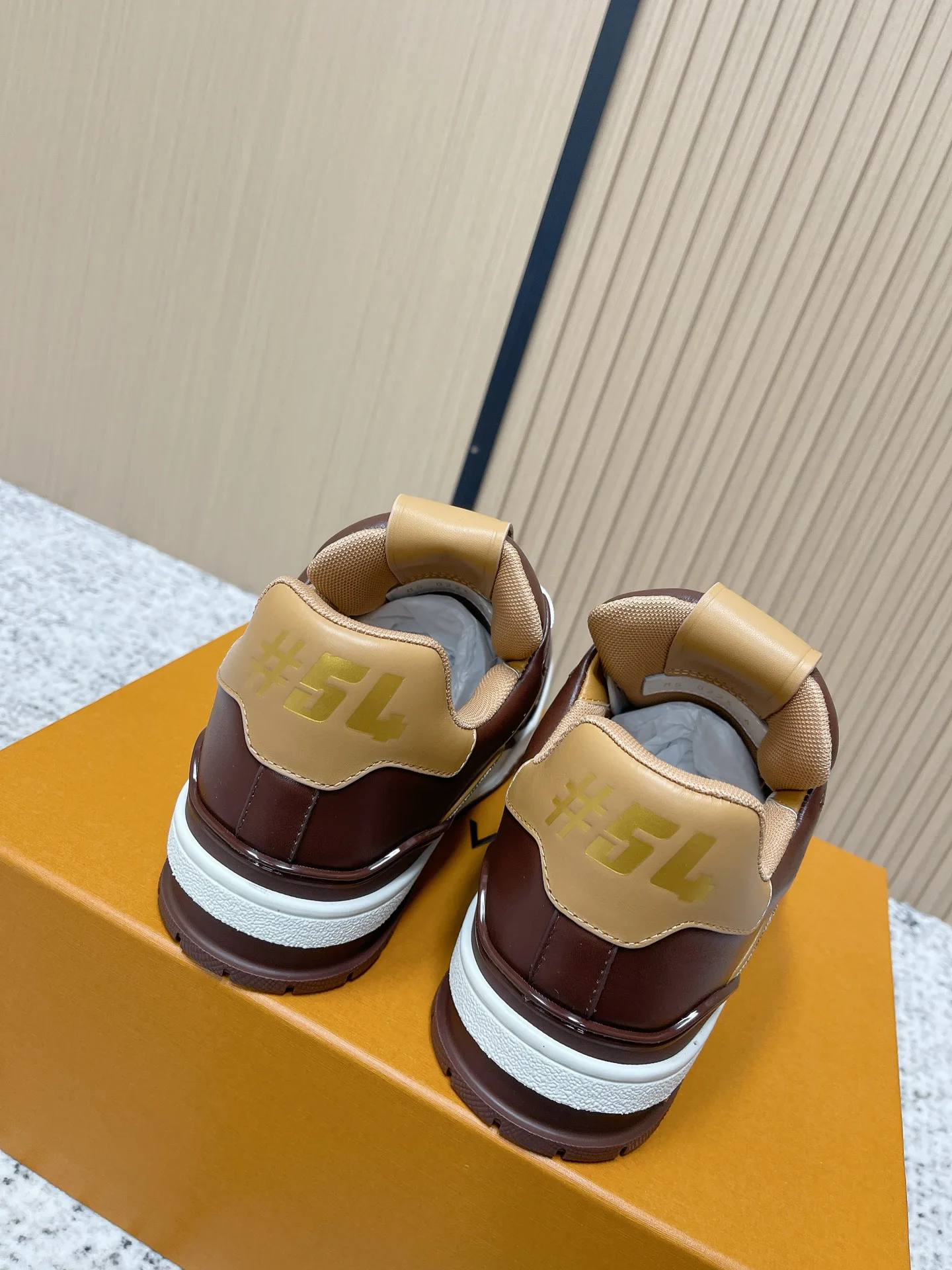 Кроссовки Женские Louis Vuitton 1652914