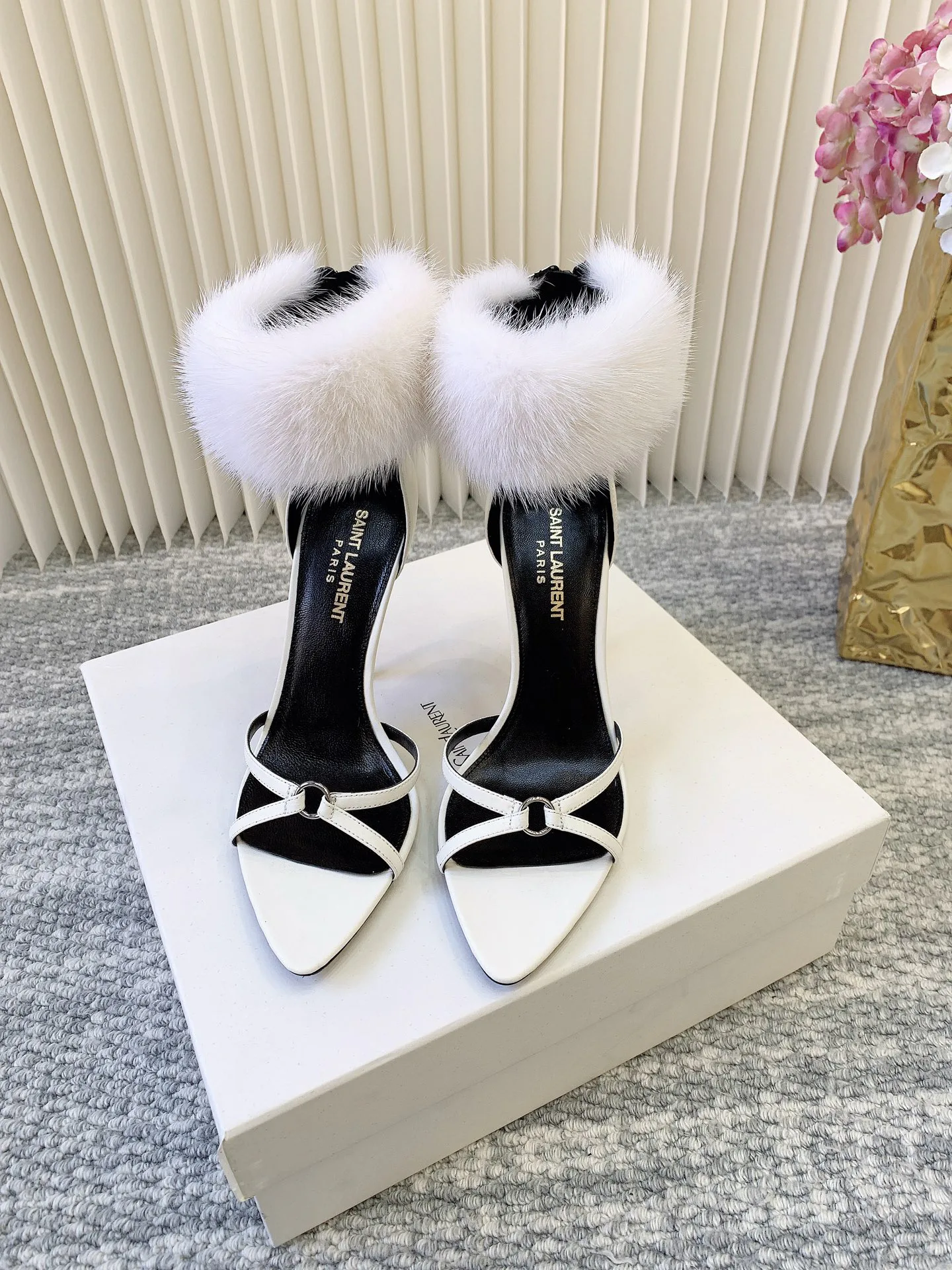 Босоножки Женские Saint Laurent 4560903