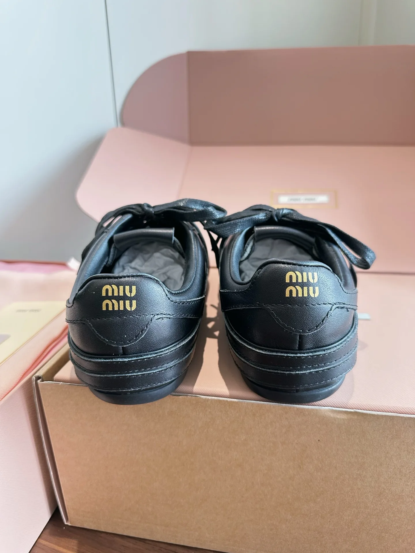 Кроссовки Женские Miu Miu 18444007