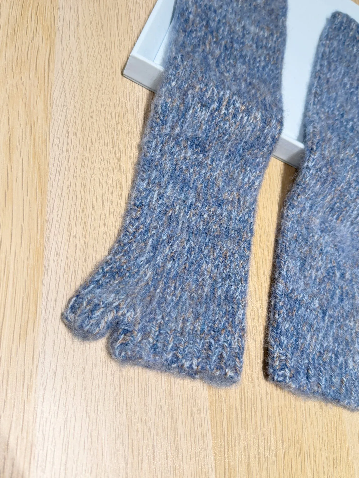 Перчатки Miu Miu 1586312