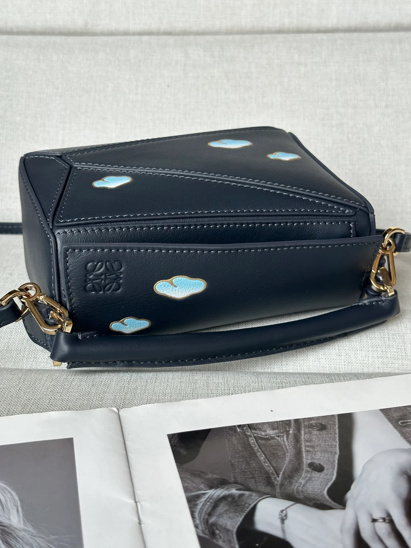 Классические Сумки Женские Loewe 11699879