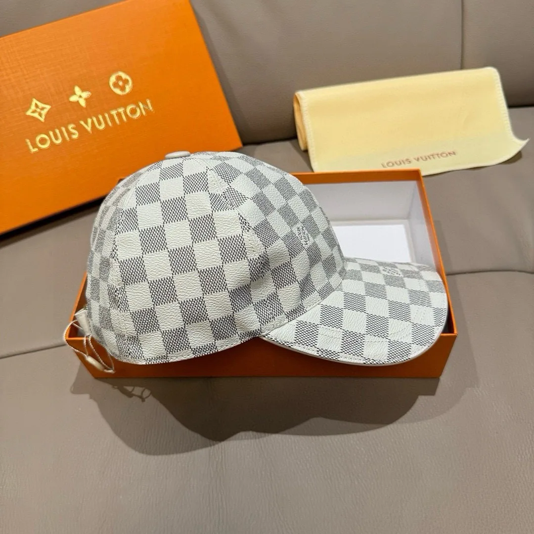 Головные Уборы Louis Vuitton 11529659