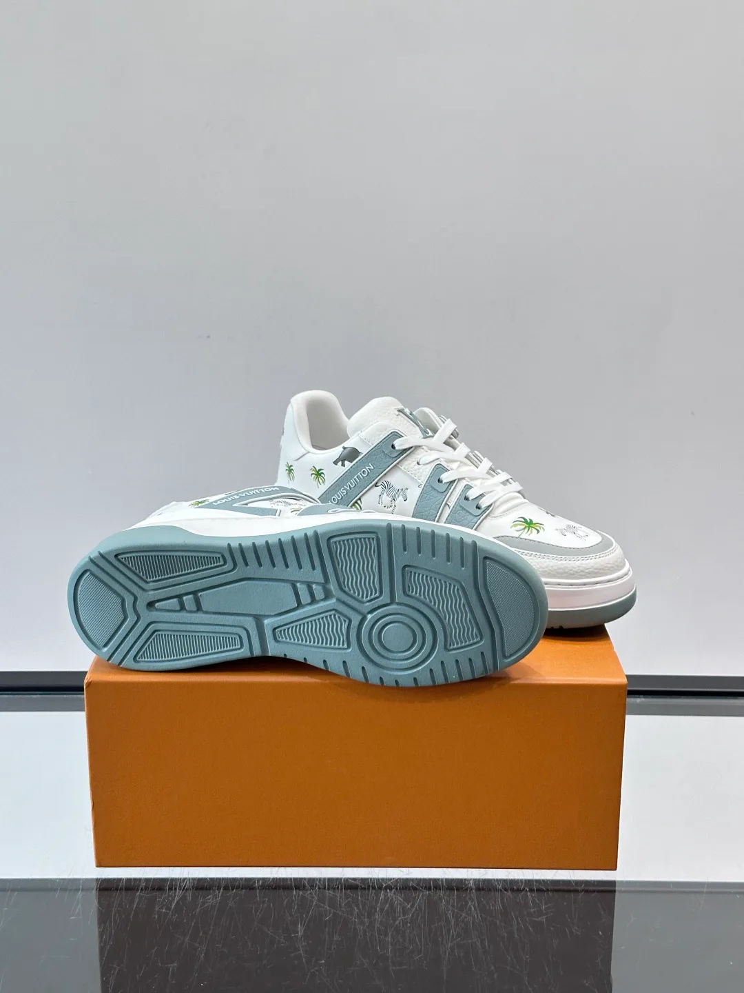 Кроссовки Мужские Louis Vuitton 13553753