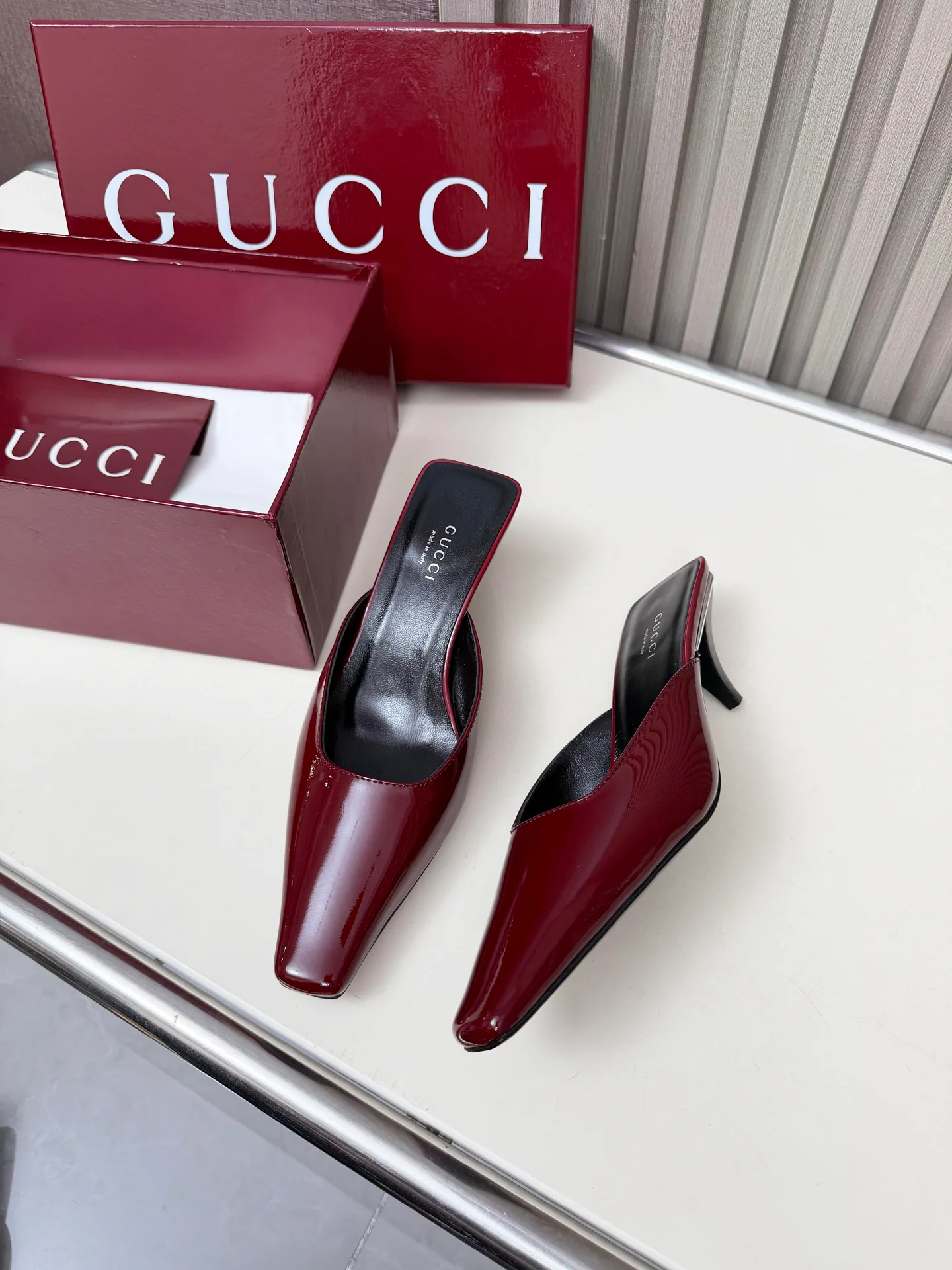Туфли Женские Gucci 755740