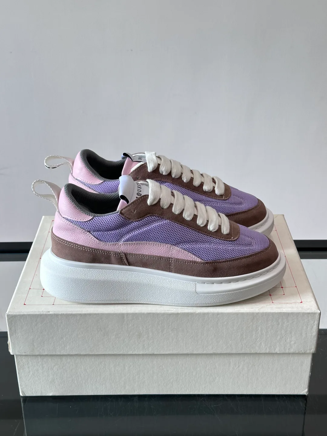 Кроссовки Женские Alexander Mcqueen 17799793