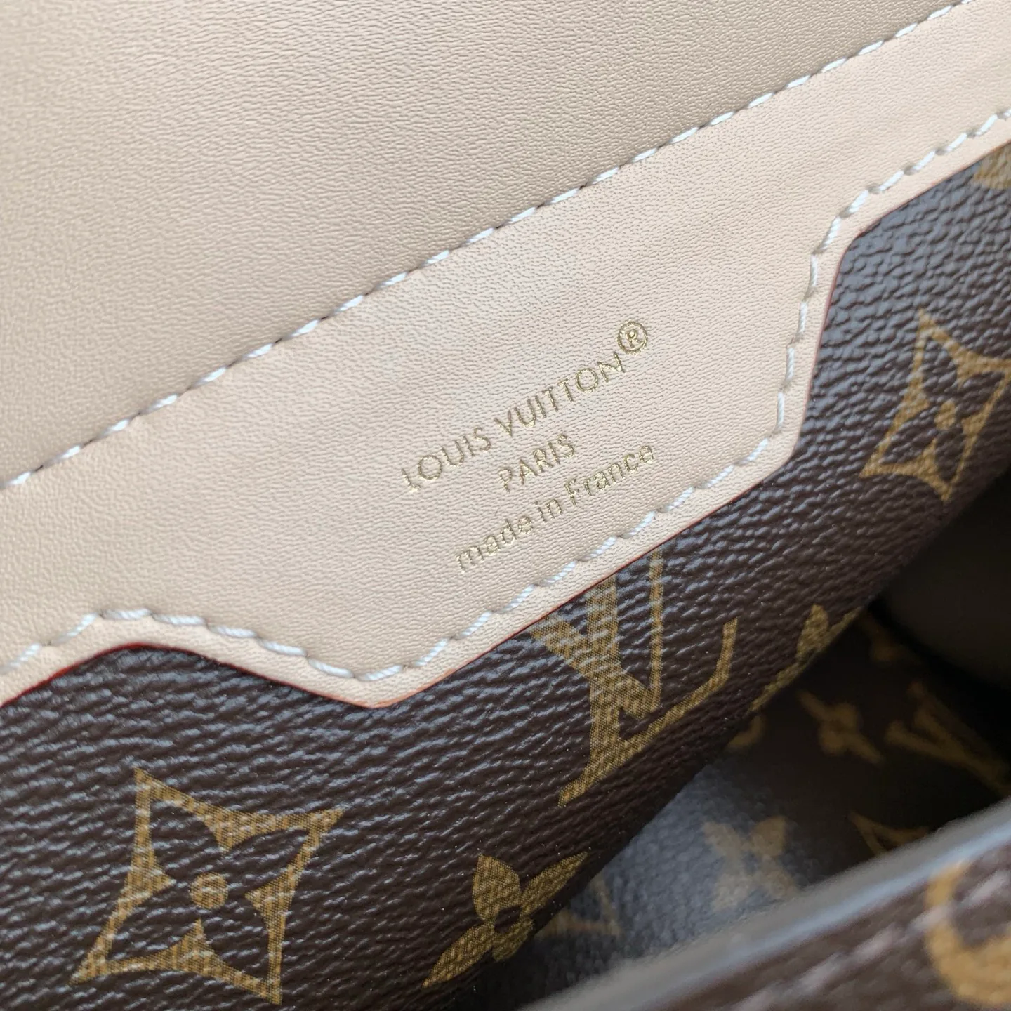 Классические Сумки Женские Louis Vuitton 18147525