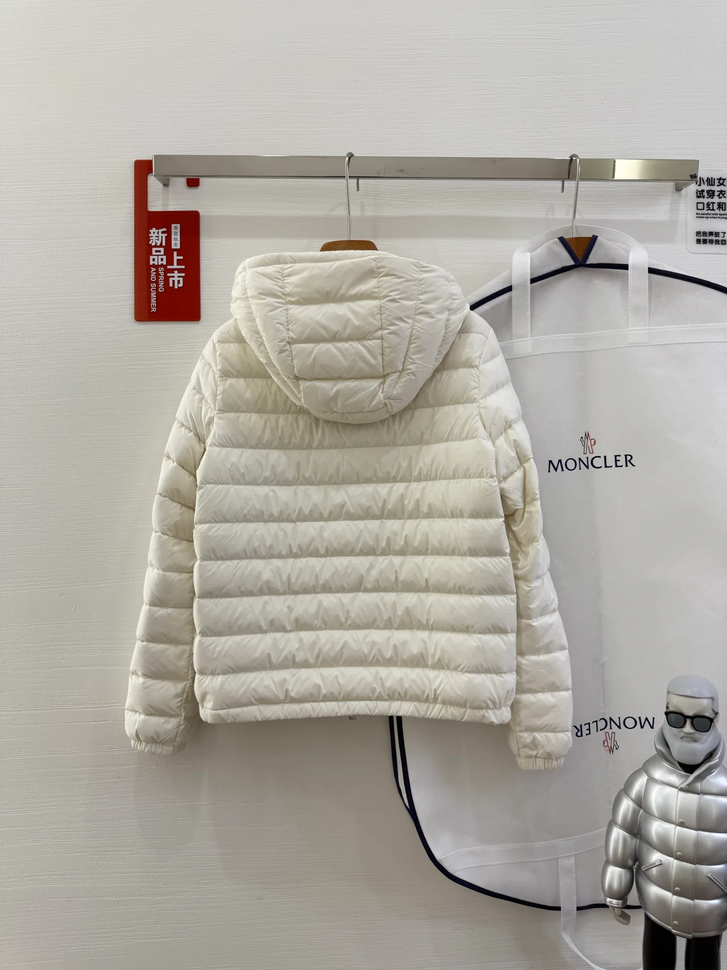 Куртки И Пуховики Женские Moncler 18043436