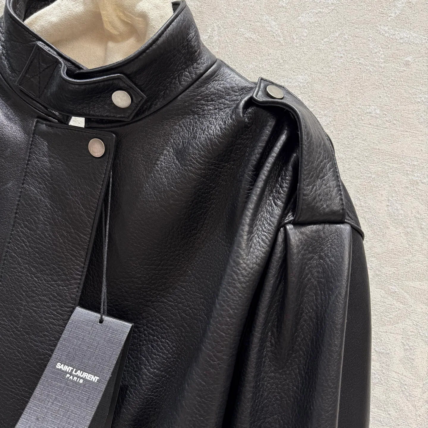 Кожаные Куртки И Дублёнки Женские Saint Laurent 18127944