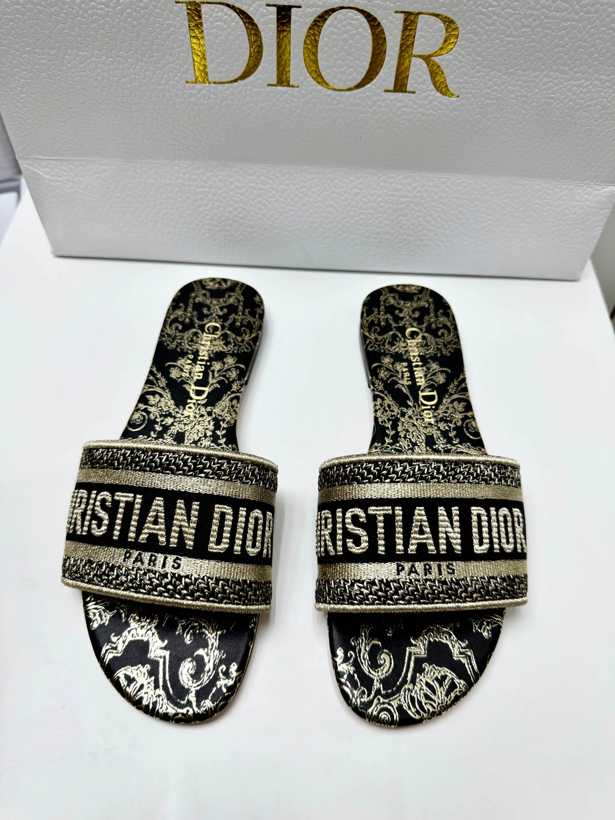Тапочки Женские Christian Dior 12877368