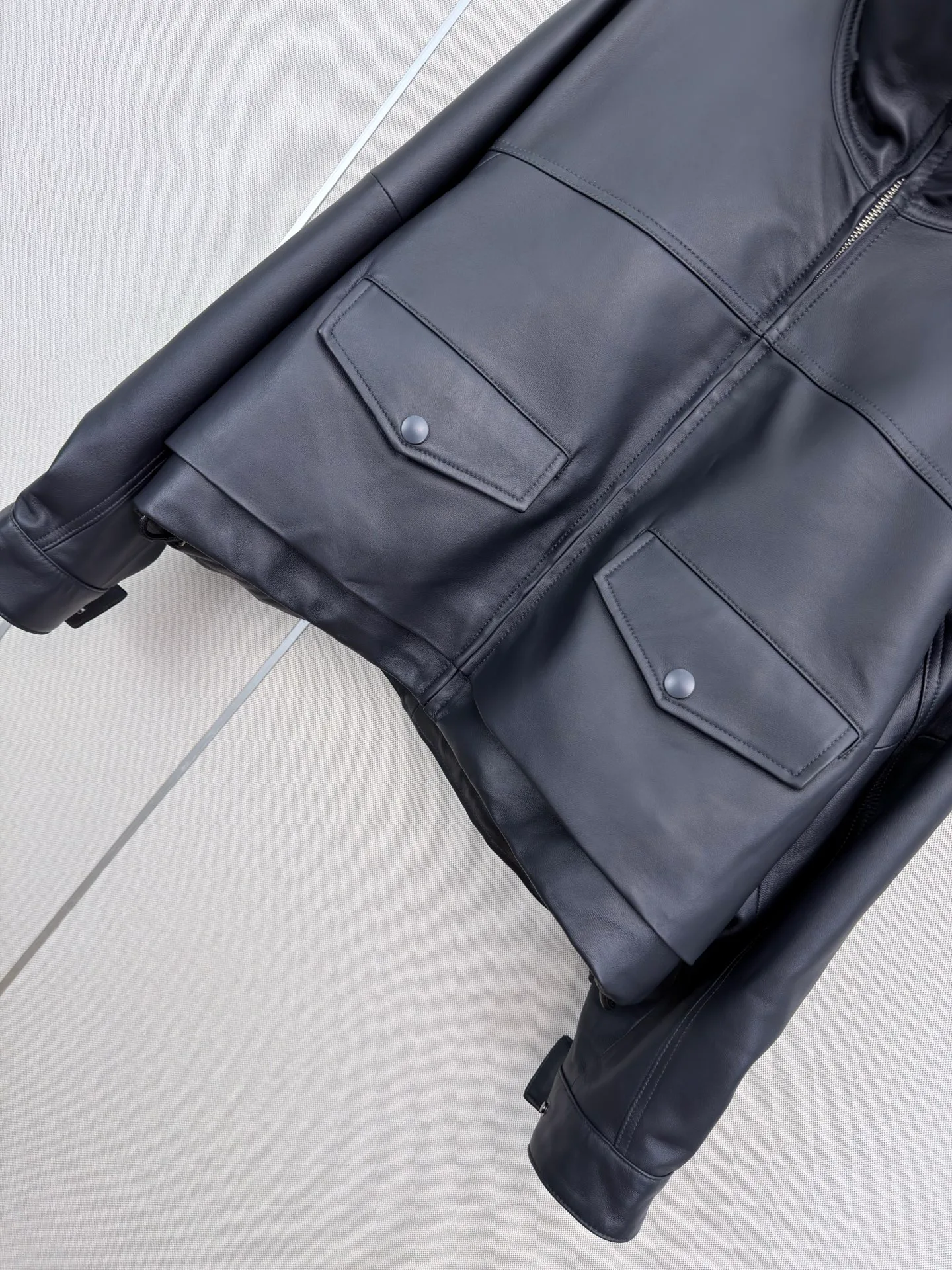 Кожаные Куртки И Дублёнки Женские Loewe 18713340