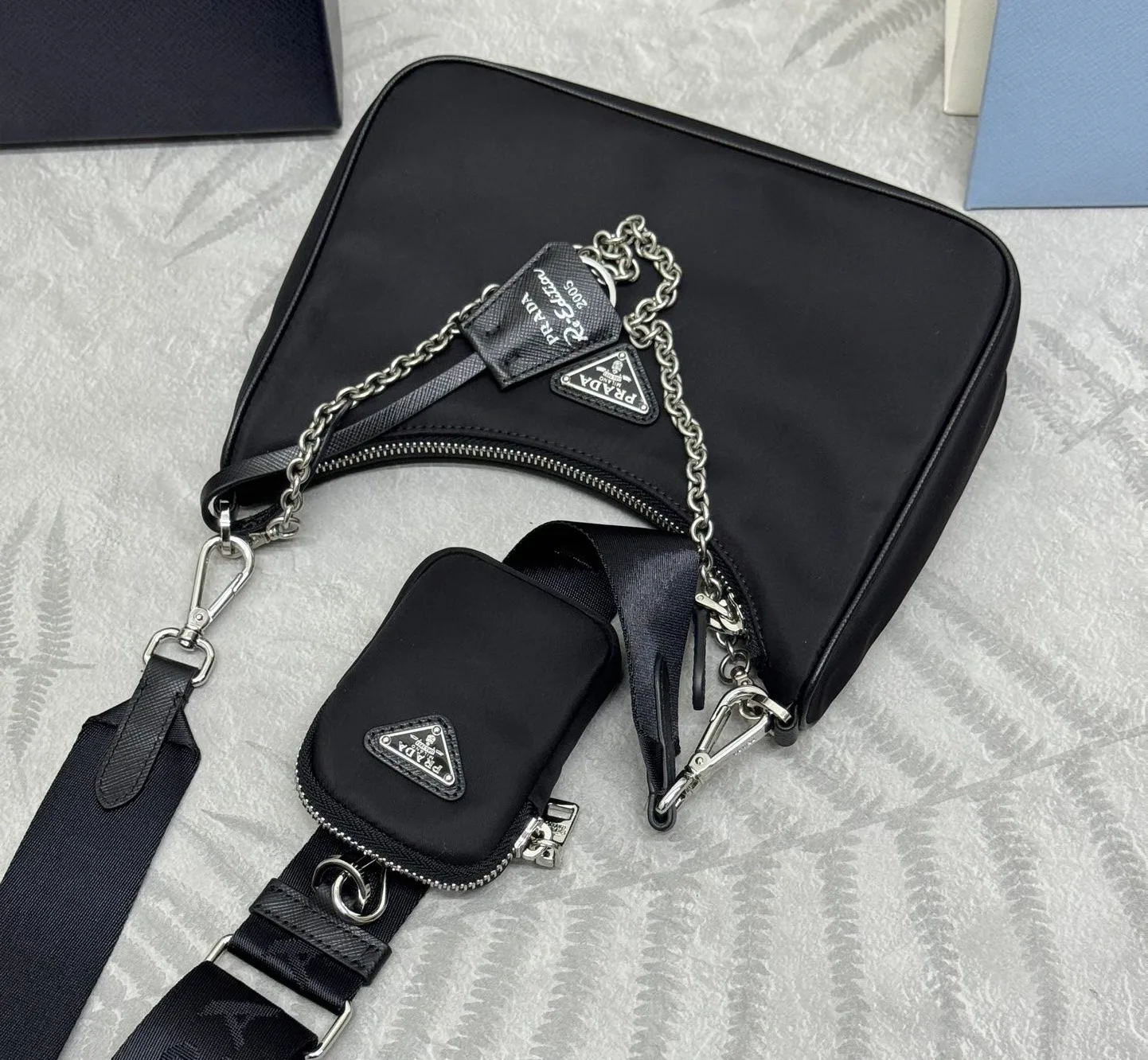 Сумки На Ремне Женские Prada 11627363