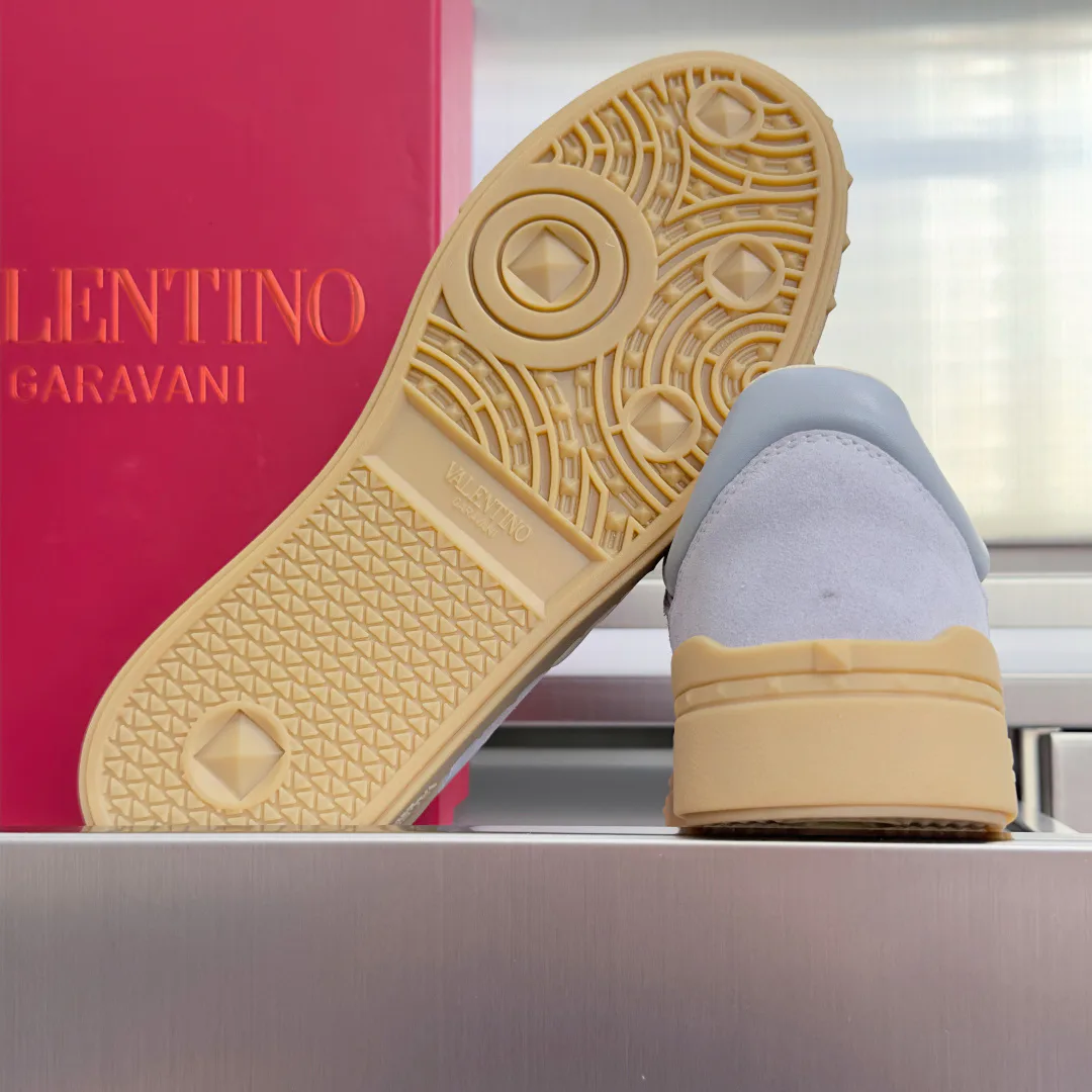 Кроссовки Женские Valentino 19175896