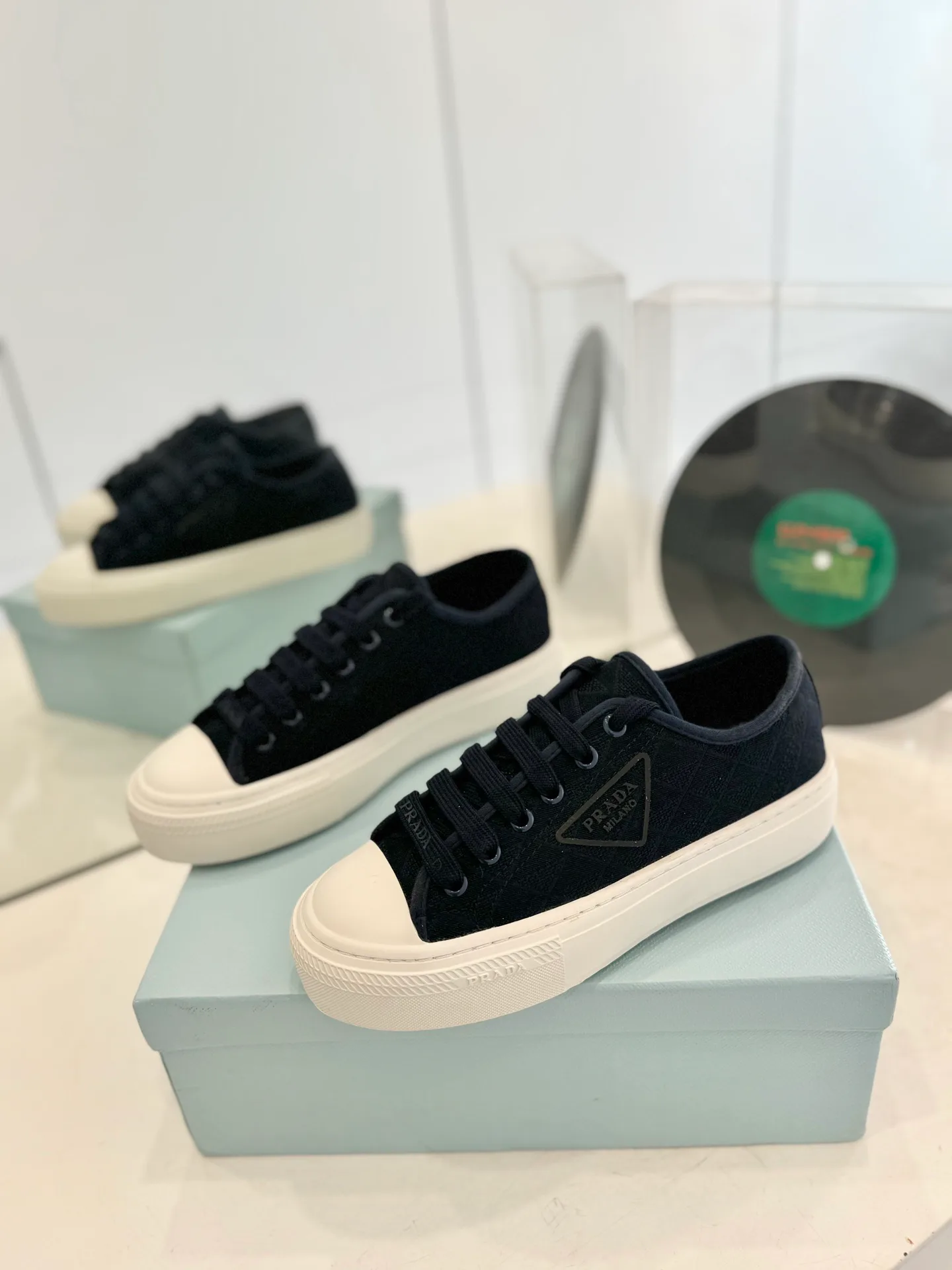 Кроссовки Женские Prada 9535105