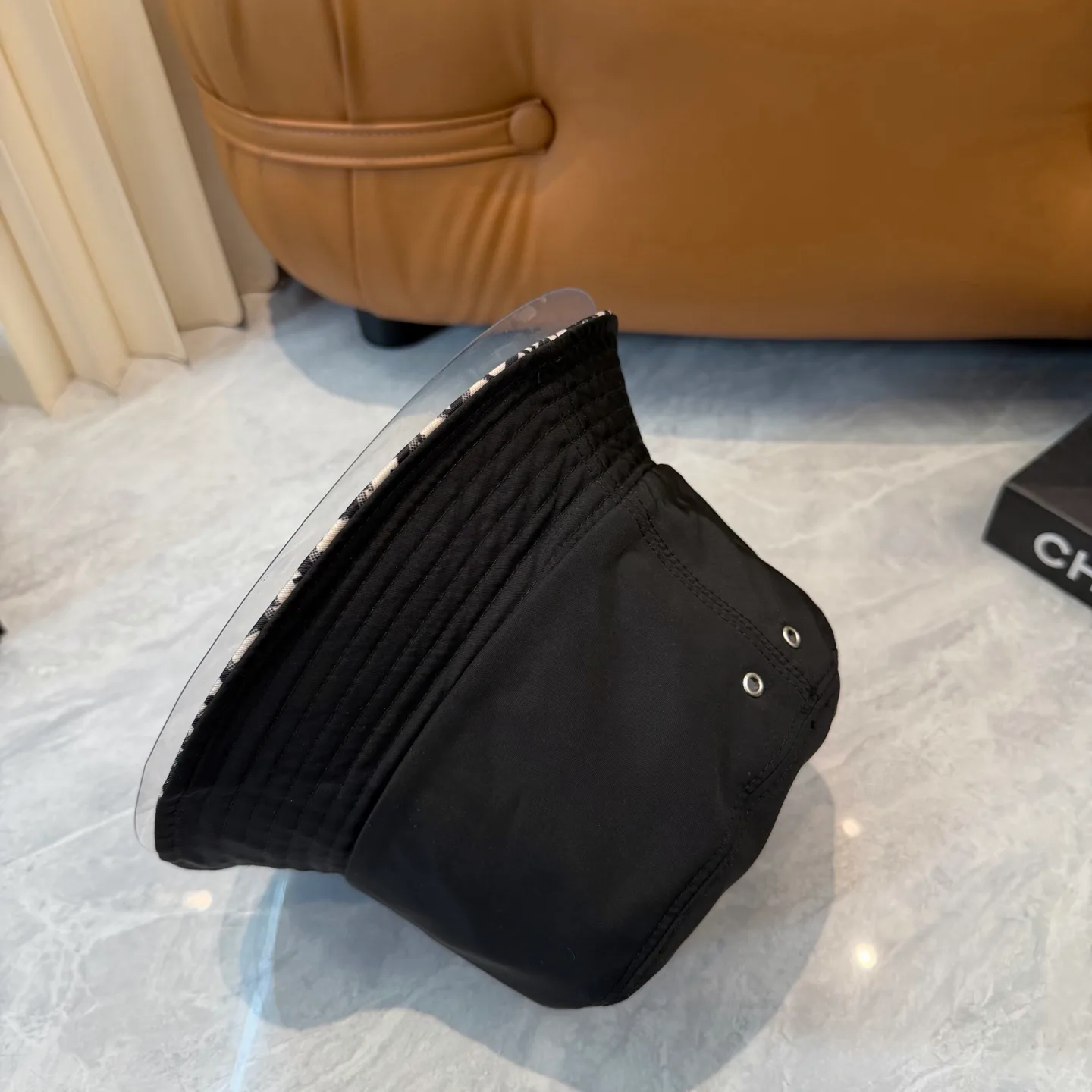 Головные Уборы Christian Dior 13294362