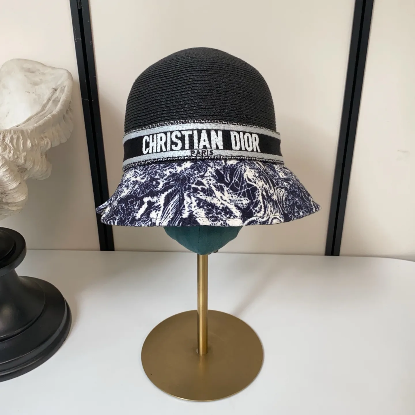 Головные Уборы Christian Dior 13294462