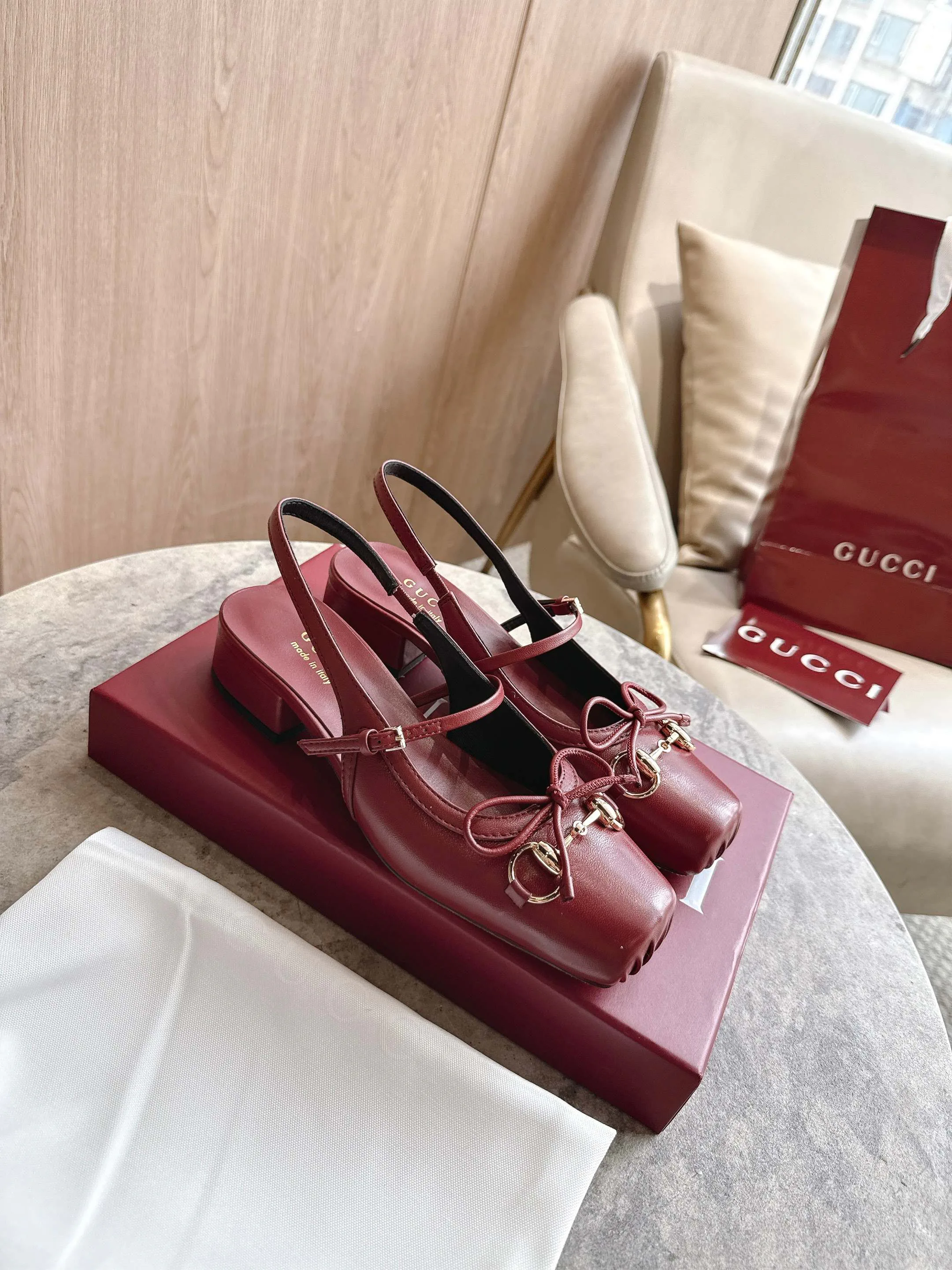Босоножки Женские Gucci 12702537