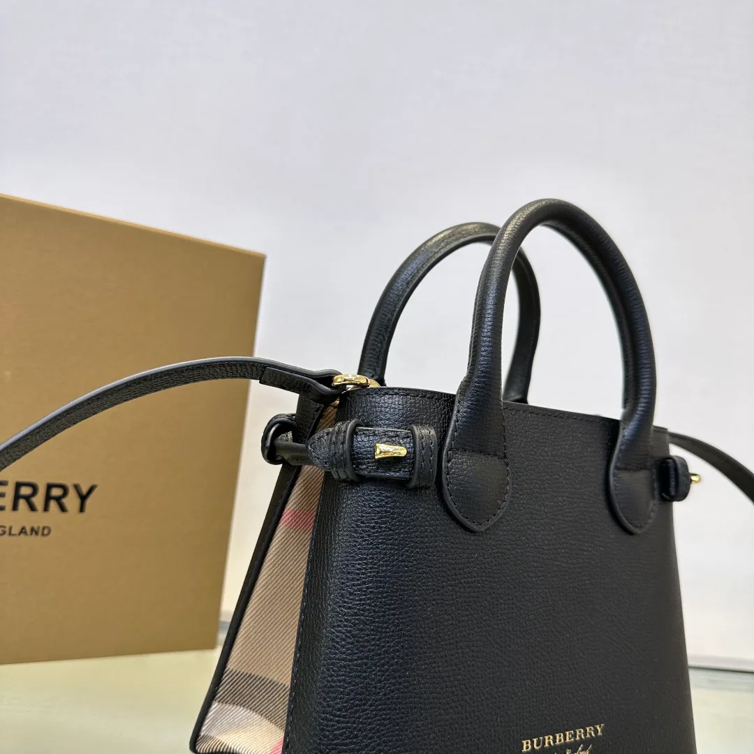 Классические Сумки Женские Burberry 17483296