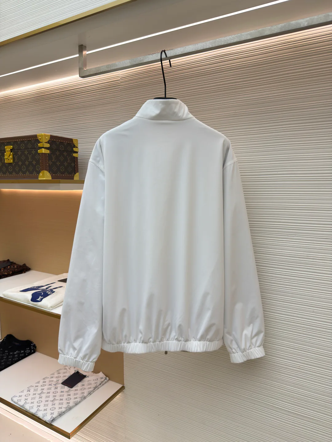 Куртки И Пуховики Мужские Brunello Cucinelli 18209743