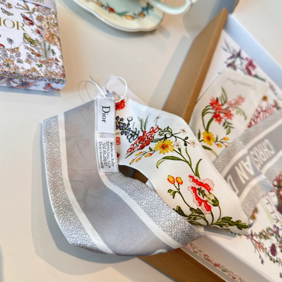 Платки Christian Dior 12918493