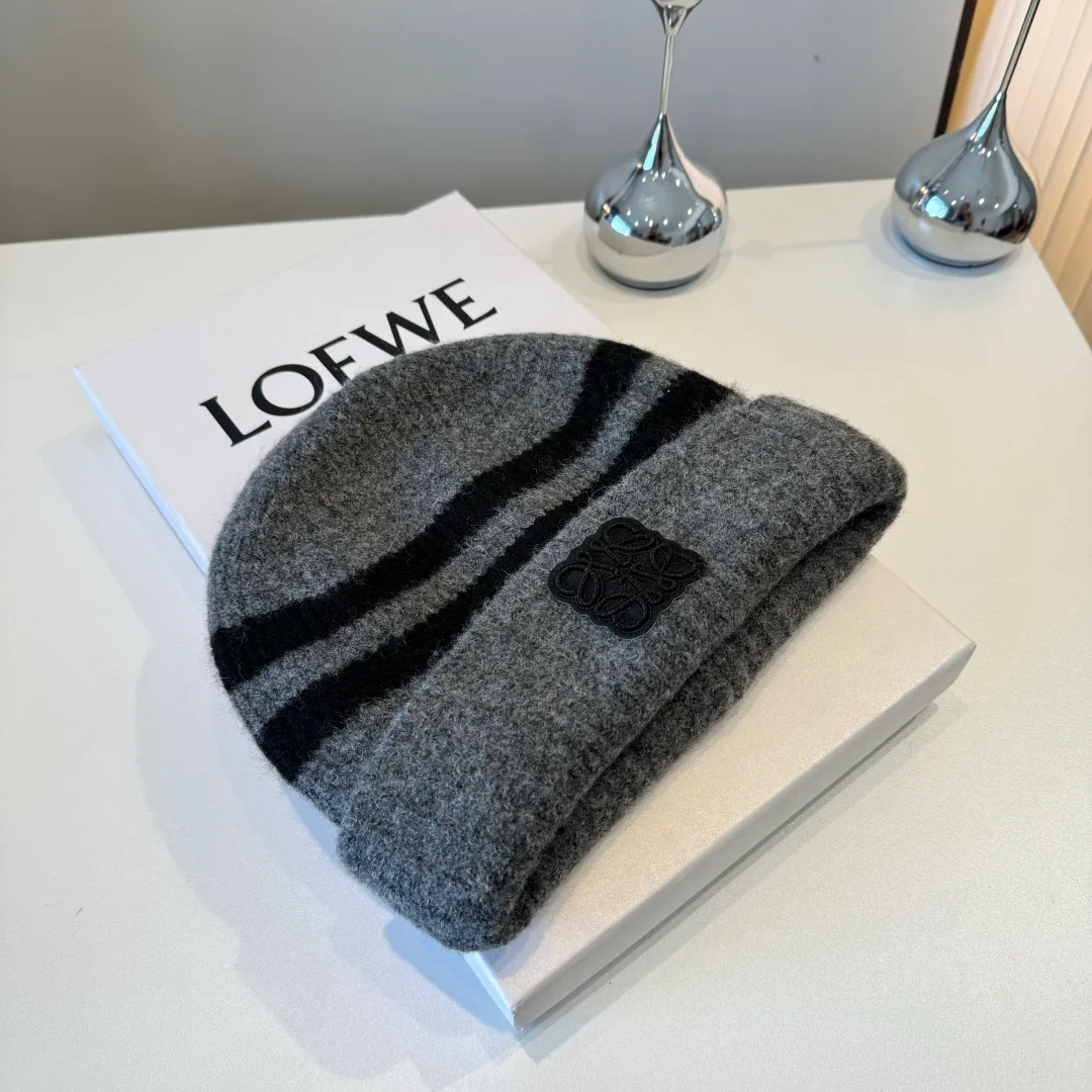 Головные Уборы Loewe 563385