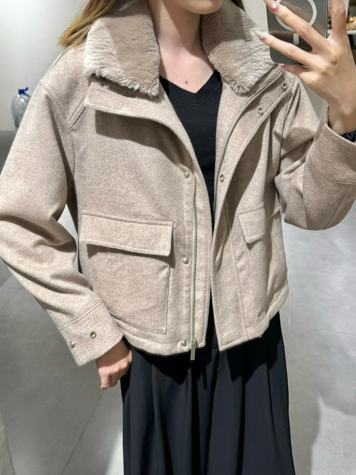 Куртки И Пуховики Женские Loro Piana 18376056