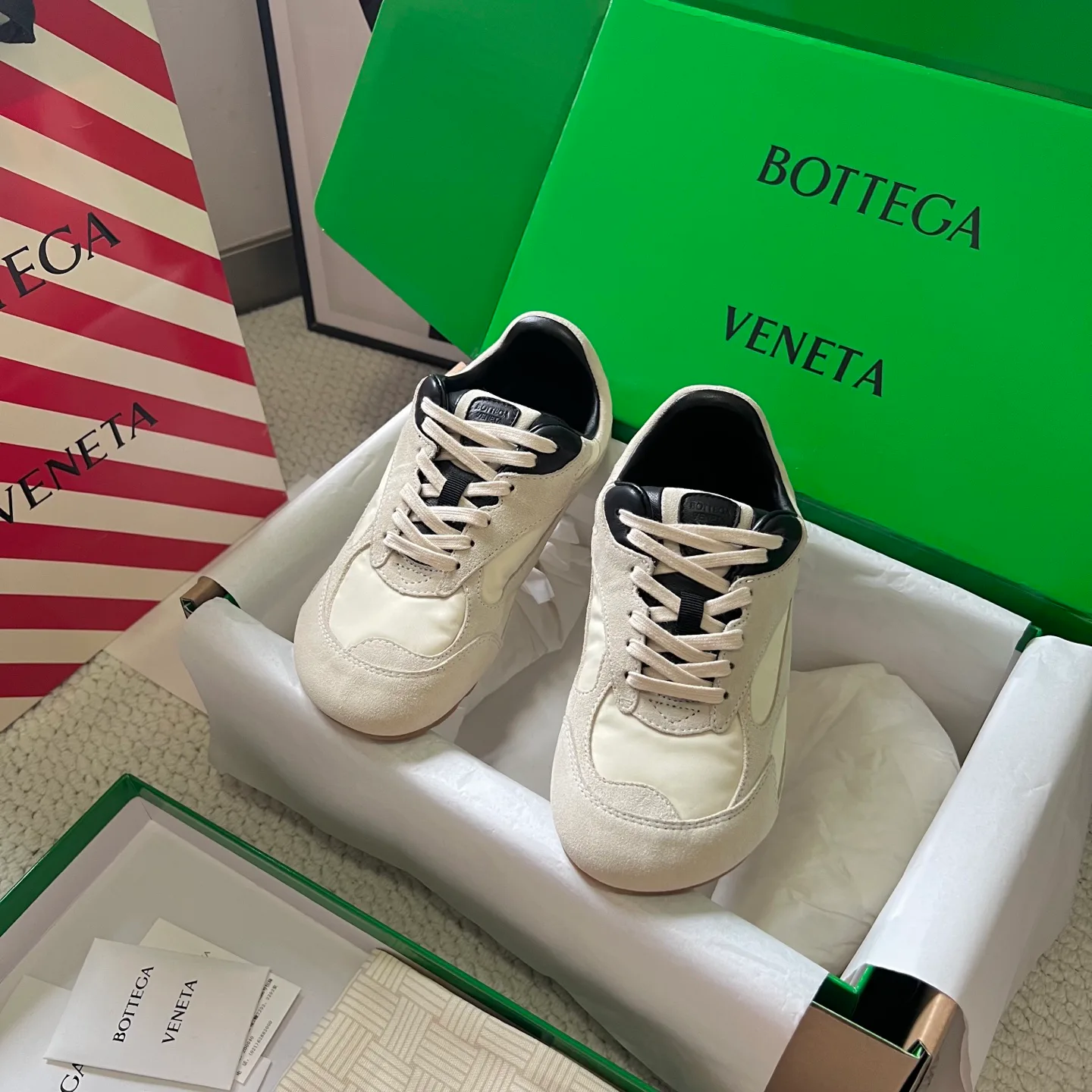 Кроссовки Женские Bottega Veneta 11565975