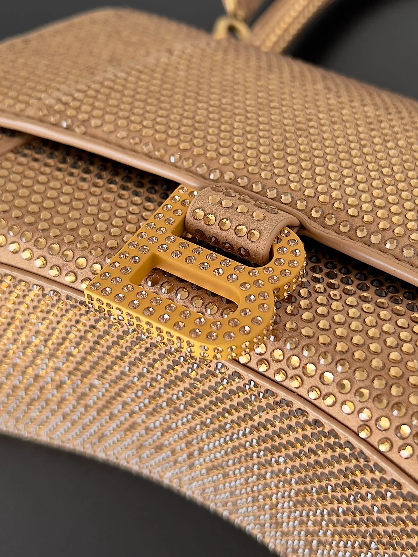 Сумки На Ремне Женские Balenciaga 217820