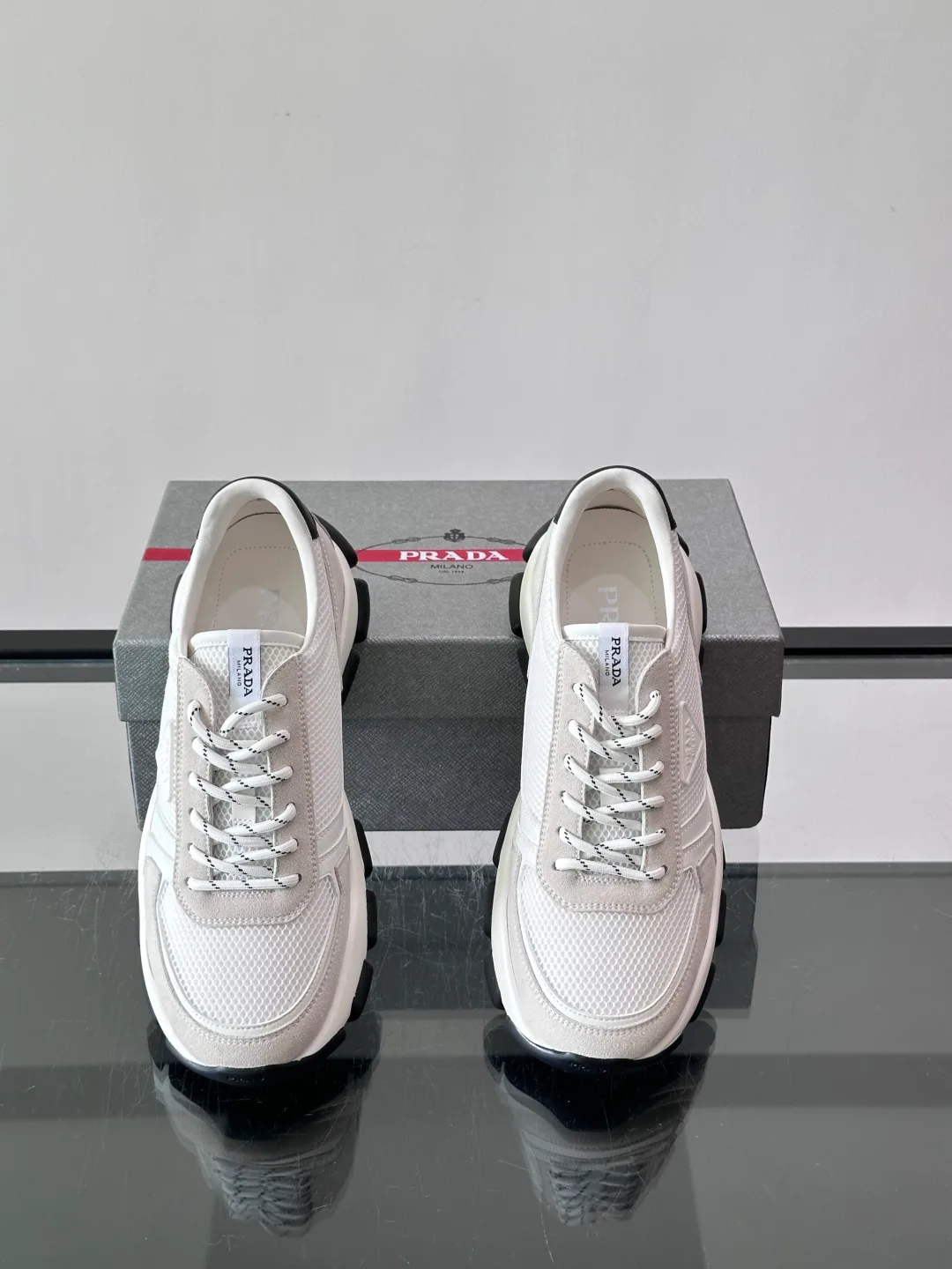 Кроссовки Мужские Prada 18102780