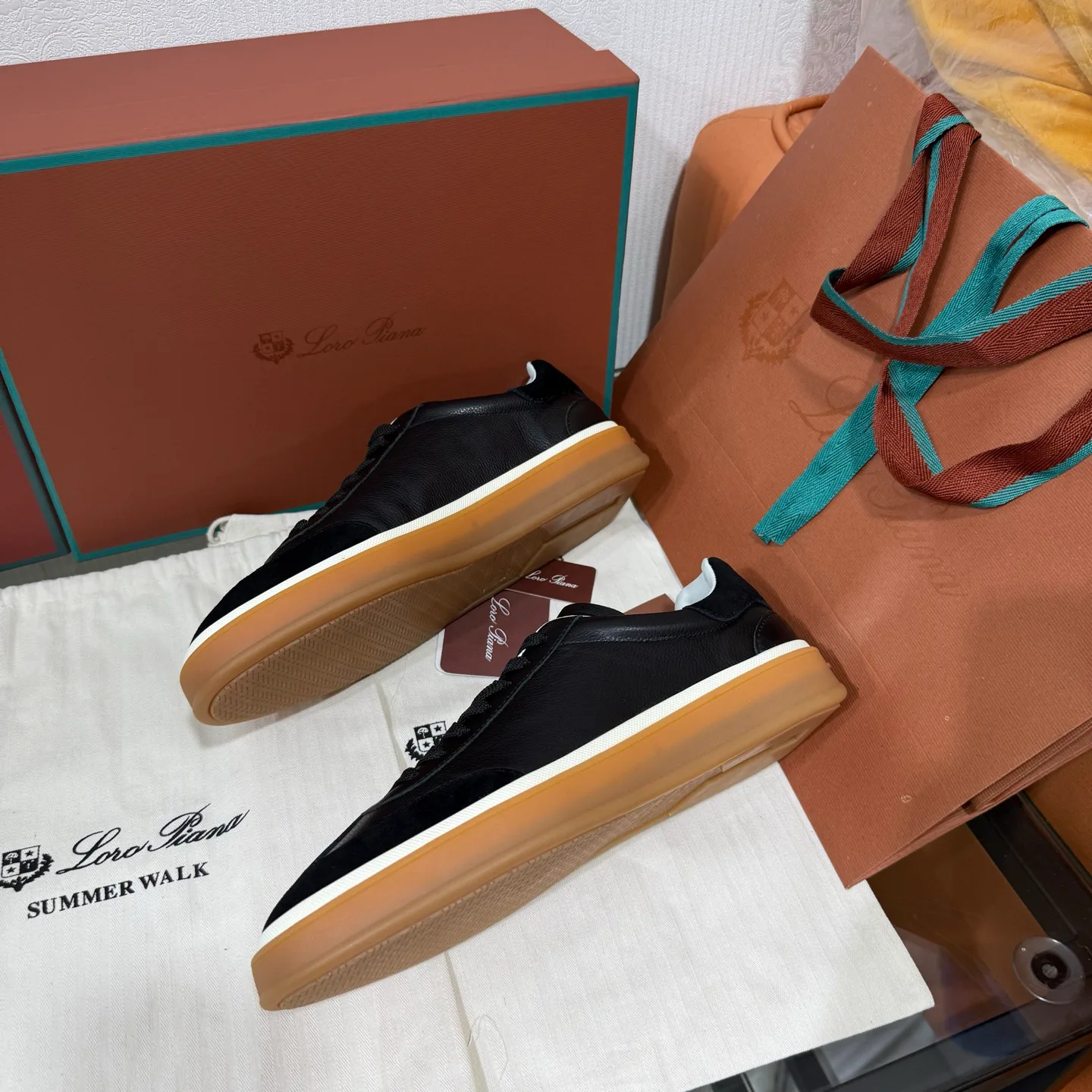 Кроссовки Женские Loro Piana 17955589